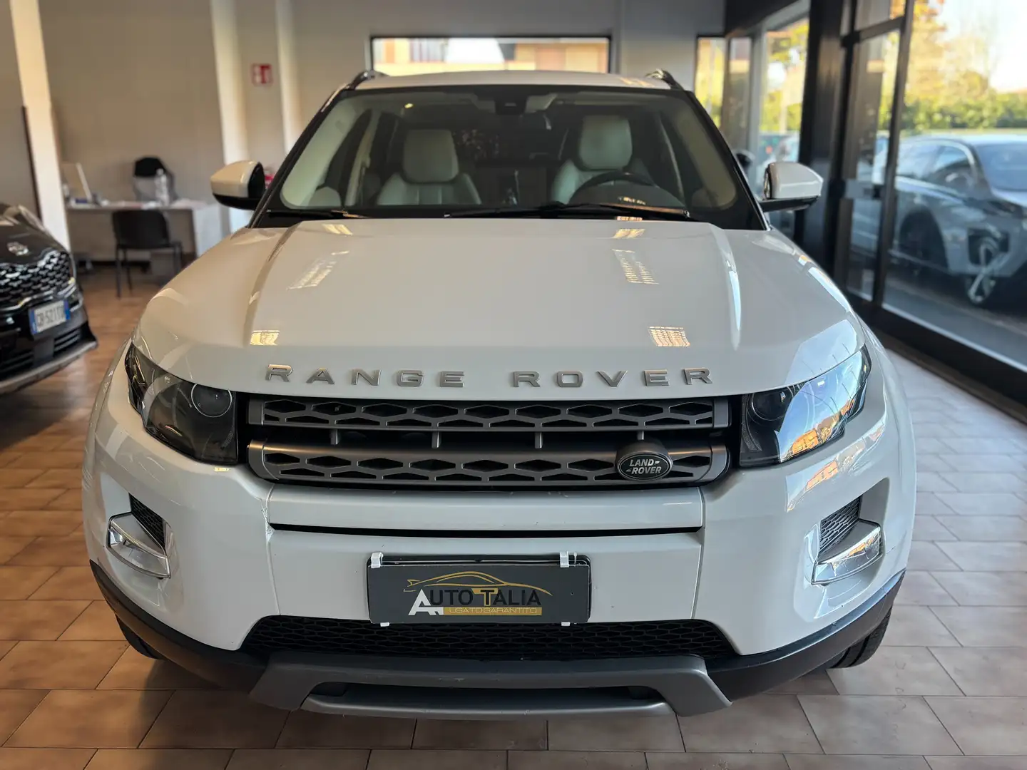 Land Rover Range Rover Evoque 5p 2.2 td4 PureTech*TAGLIANDI CERTIFICATI * Wit - 2