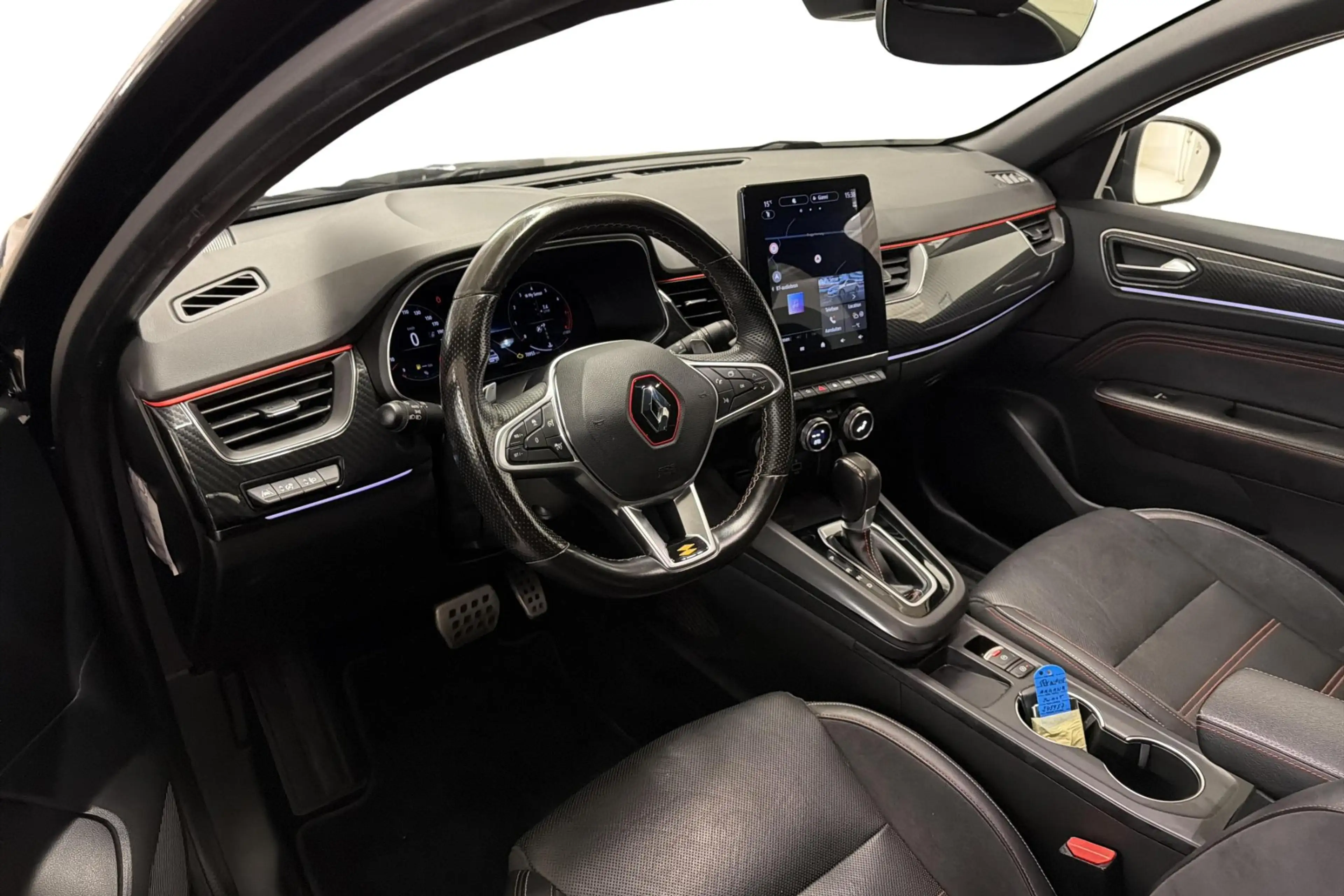 Renault Arkana TCe MHEV 140 EDC R.S.Line — photo 11