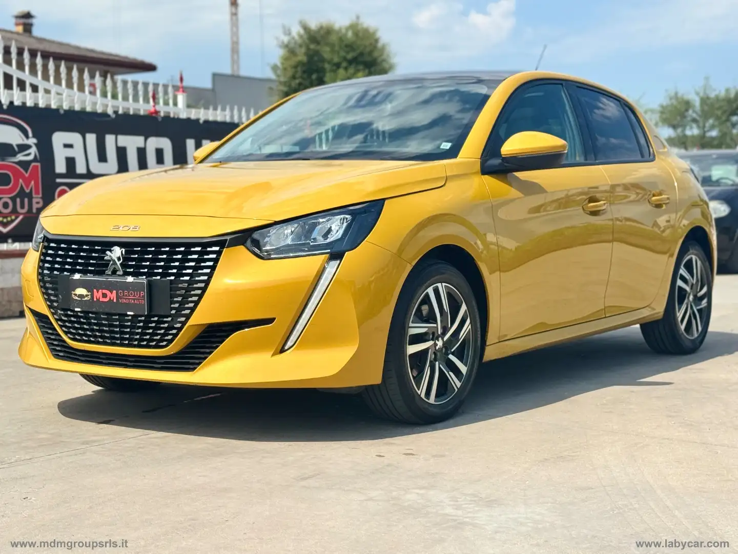 Peugeot 208 PureTech 100 S&S 5p. GT Pack OK NEOPATENTATI Jaune - 1