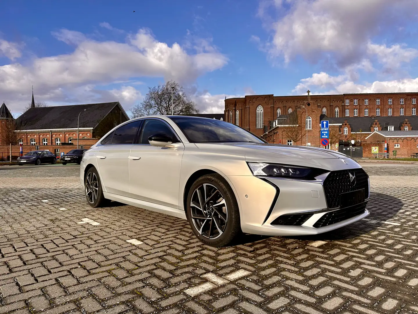 DS Automobiles DS 9 DS9 E-Tense 225 RIVOLI + Beige - 1