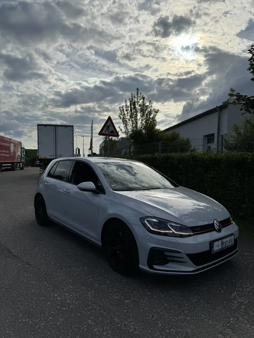 Volkswagen Golf GTI DSG Performance/ InspektionNeu/ OryxPerlmuttweiss/ - 2