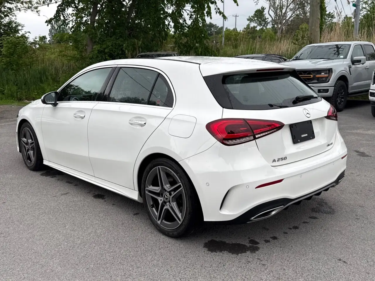 Mercedes-Benz A-Class снимка Mercedes-Benz A-Class