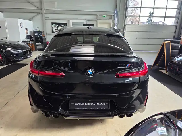 BMW X4 M view 12