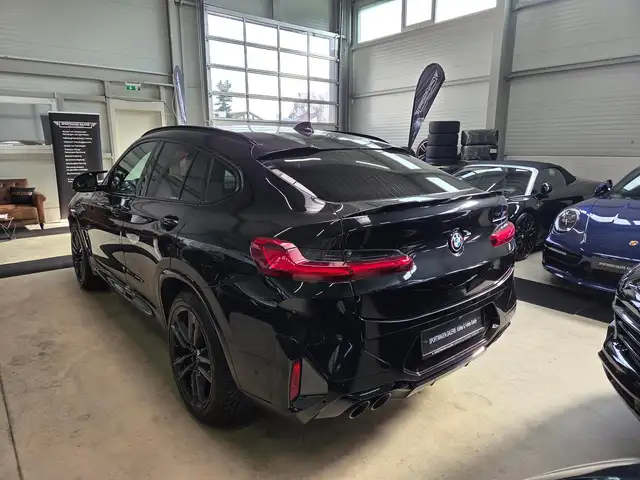 BMW X4 M view 13