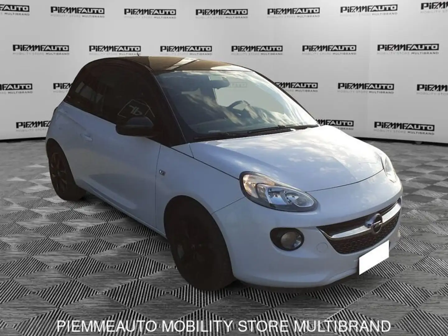 Opel Adam 1.4 87 CV GPL Tech Slam Weiß - 1