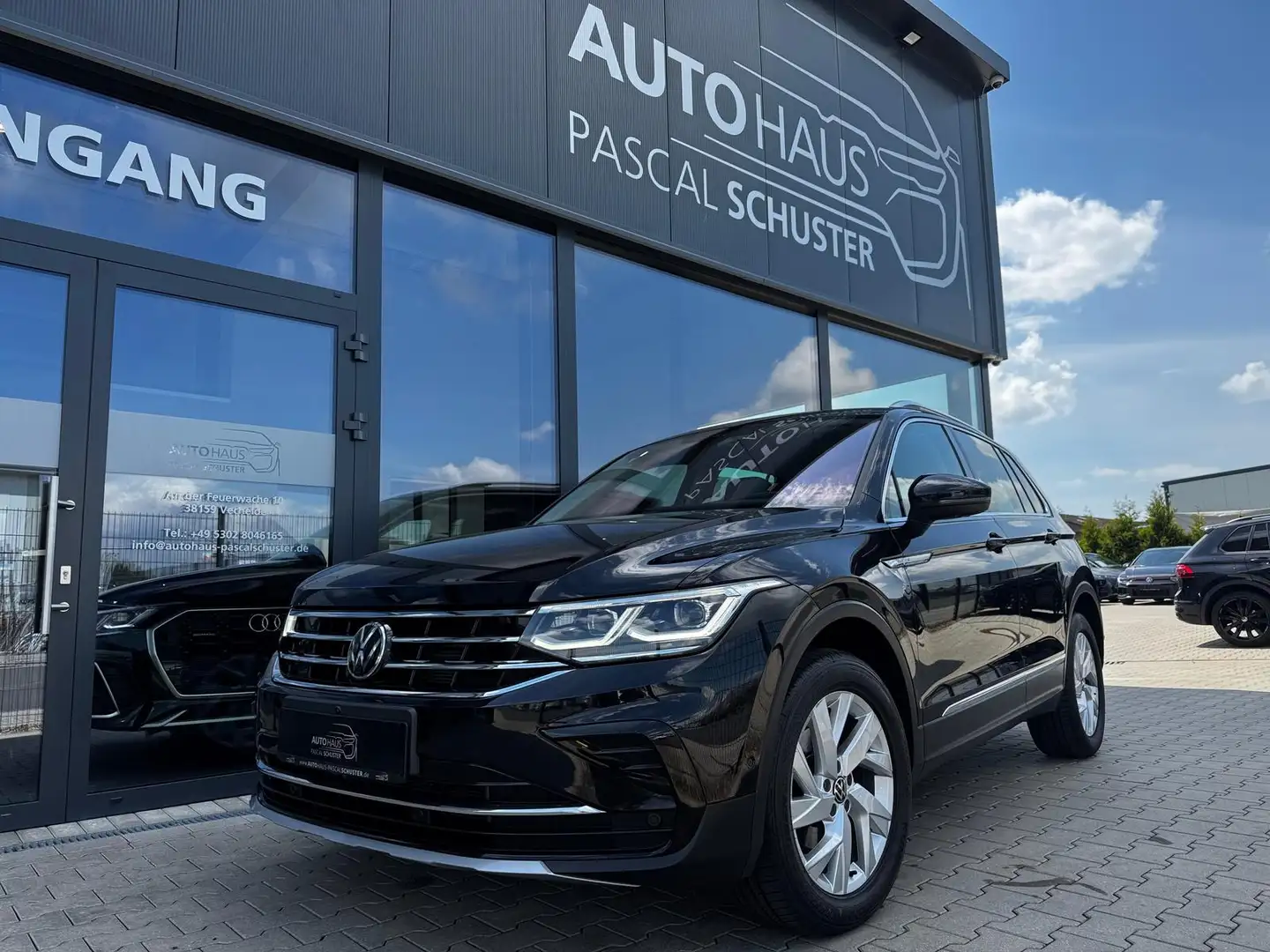 Volkswagen Tiguan Elegance 4Motion 2.0 TDI/DSG/MATRIX/AHK/ Noir - 1