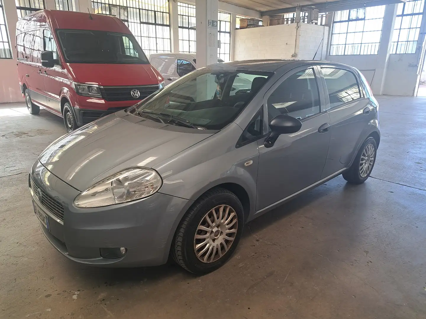 Fiat Punto Evo Punto III 2009 Evo 5p 1.2 Dynamic s Grijs - 1