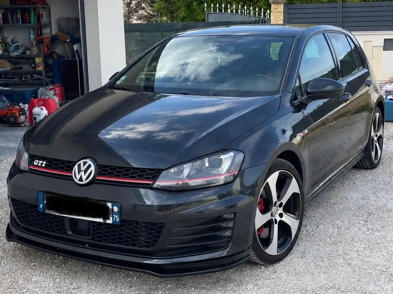 Volkswagen Golf GTI