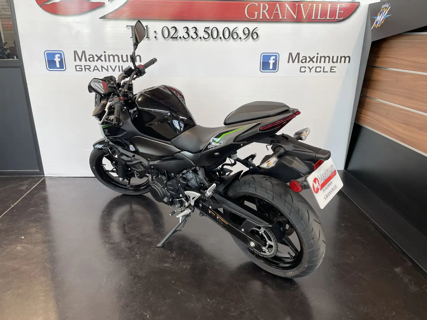 Kawasaki Z 500 Noir - 2