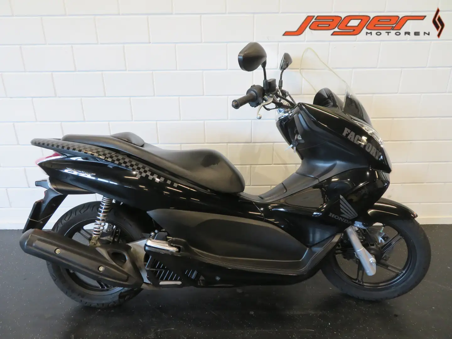 Honda PCX 125 A1 ZEER FRAAI!! Zwart - 1