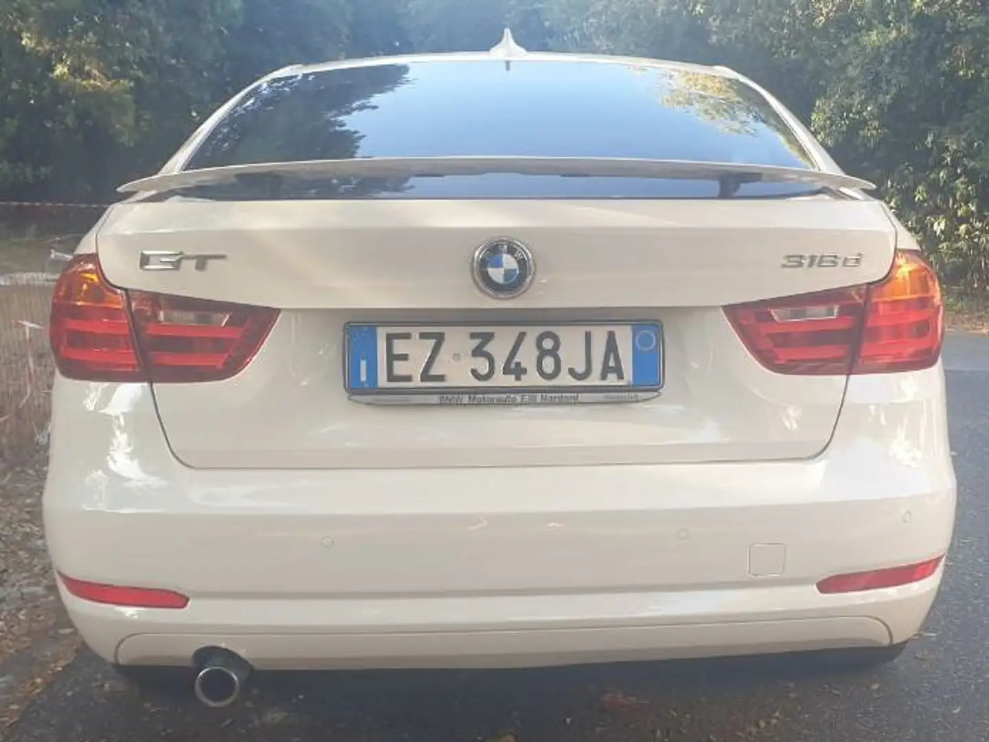 BMW 318 GT Diesel Bianco - 1