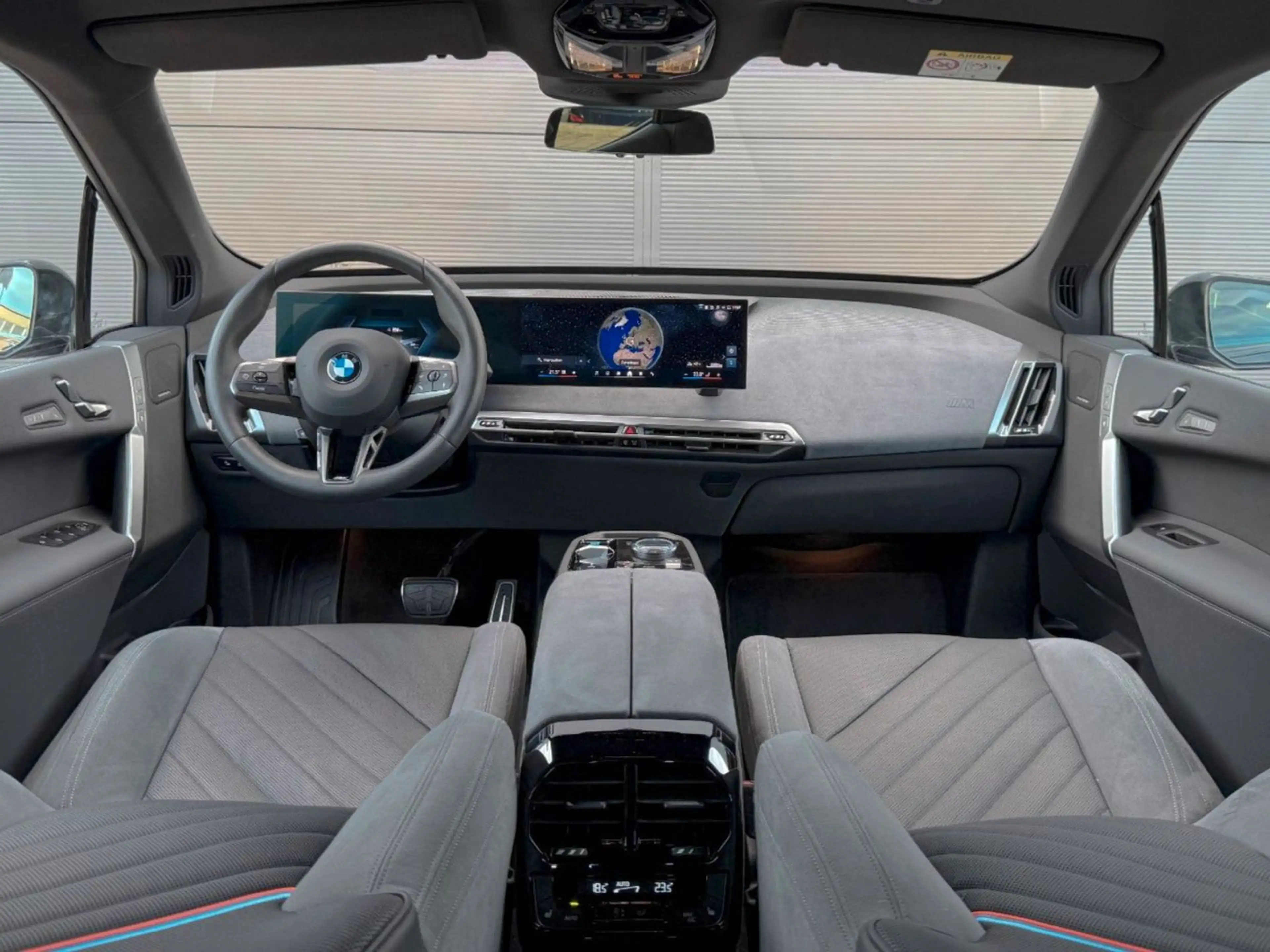 BMW iX 60 xDrive M Sport*2-AchsLuft*AHK*Autobahn° — photo 13