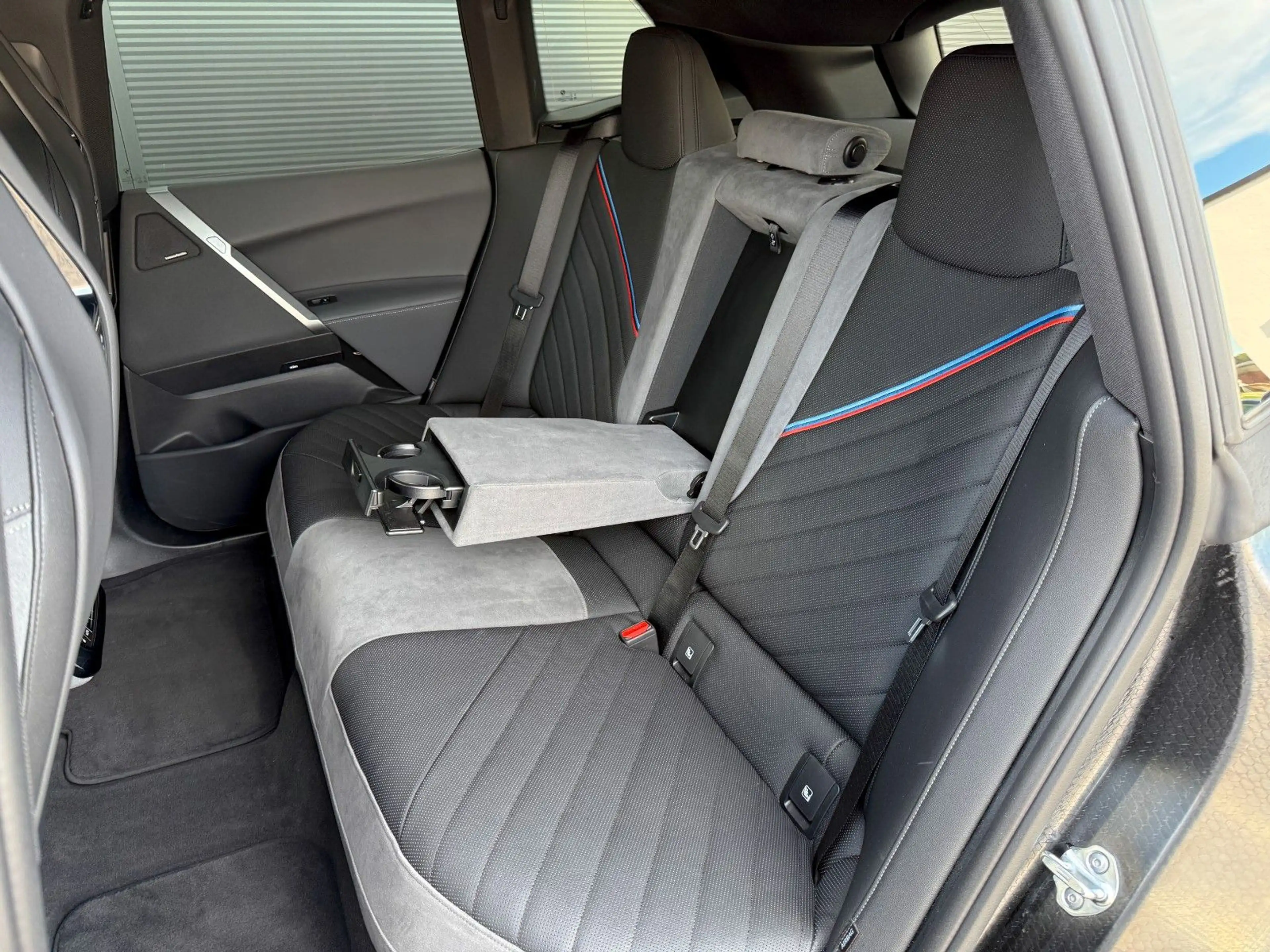 BMW iX 60 xDrive M Sport*2-AchsLuft*AHK*Autobahn° — photo 28