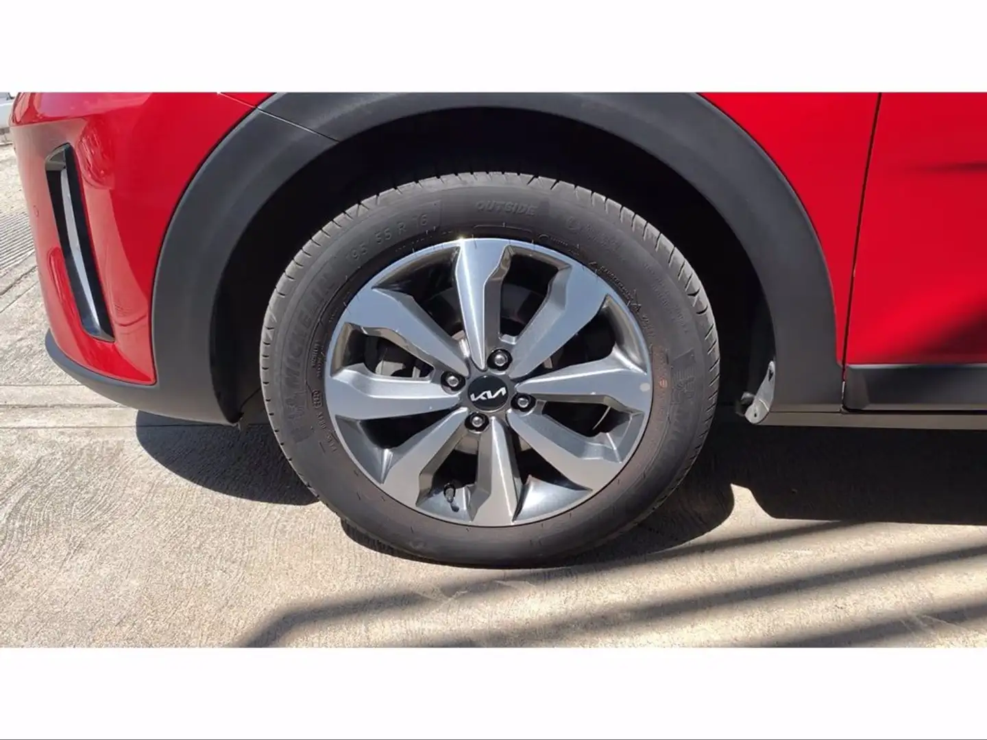 Kia Stonic 1.0 t-gdi Style 100cv Rosso - 2