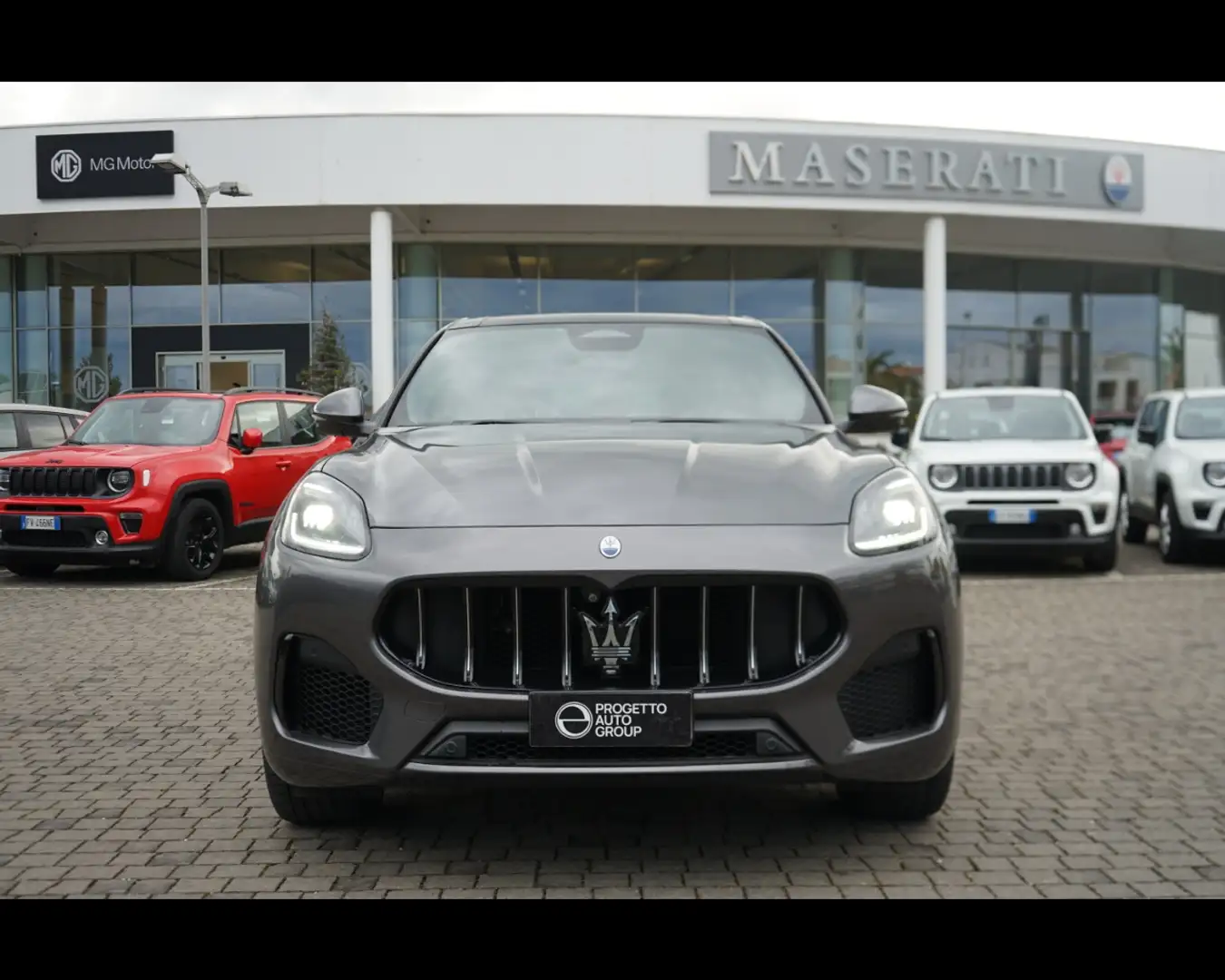 Maserati Grecale 2.0 MHEV GT Grigio - 2