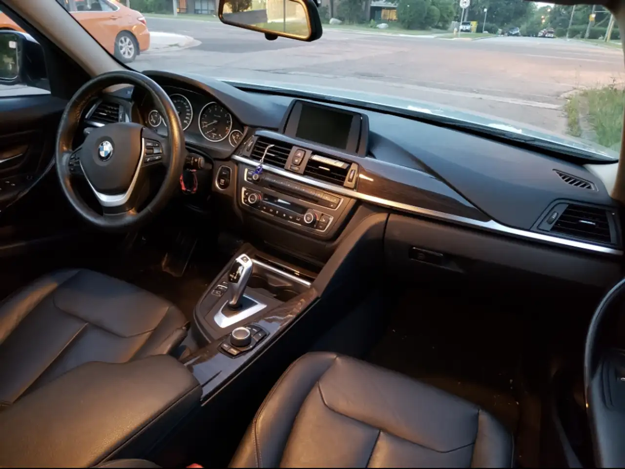 BMW 3 Series photo BMW 3 Series