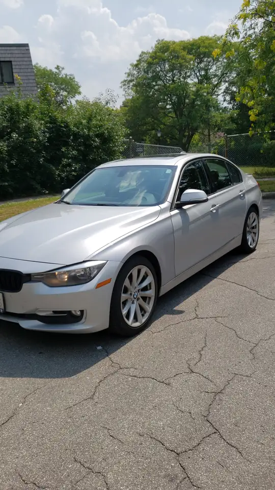 BMW 3 Series photo BMW 3 Series