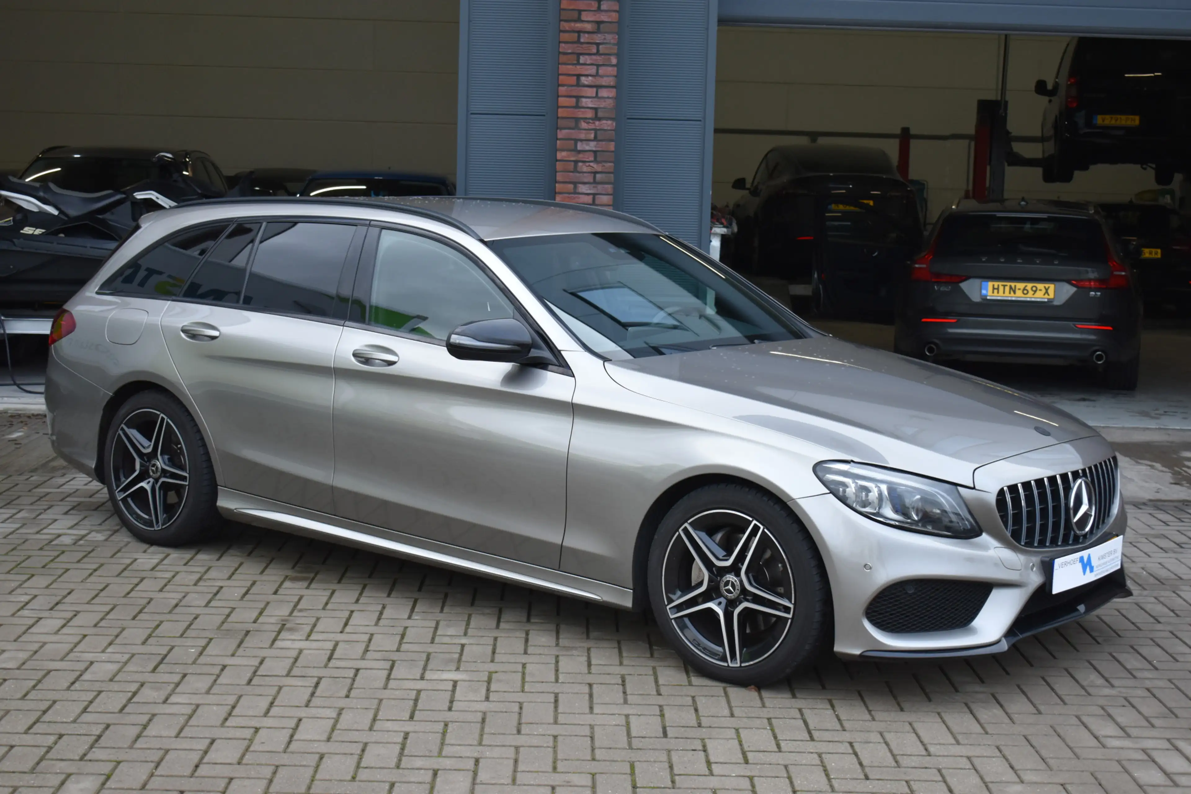 Mercedes-Benz C 220 Estate d AMG Premium Plus Pack