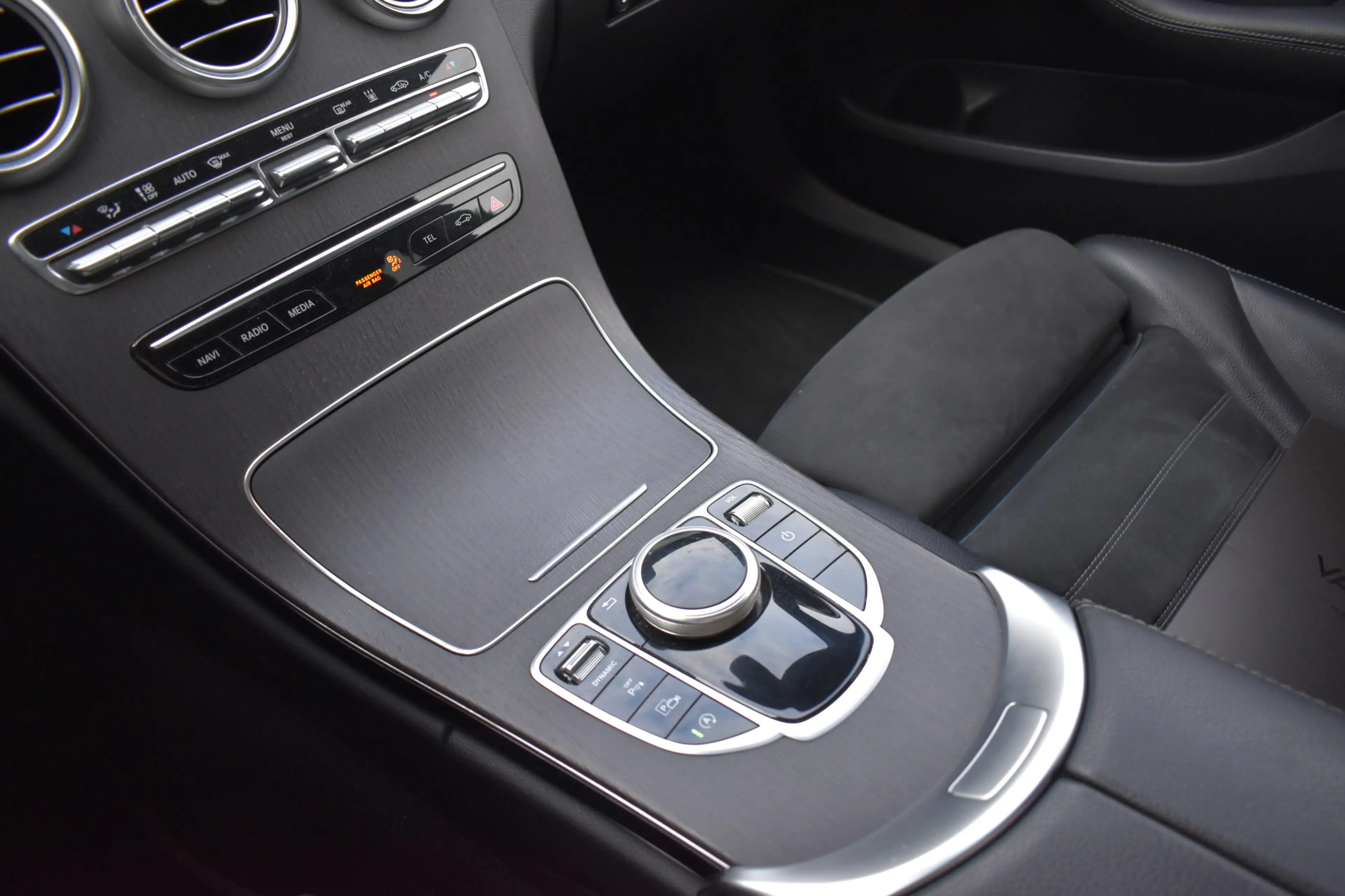 Mercedes-Benz C 220 Estate d AMG Premium Plus Pack — photo 12
