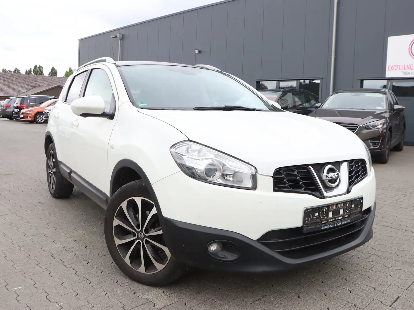 Nissan Qashqai 1.5 dCi I-Way / PANORAMA / NAVI+KAMERA White - 1