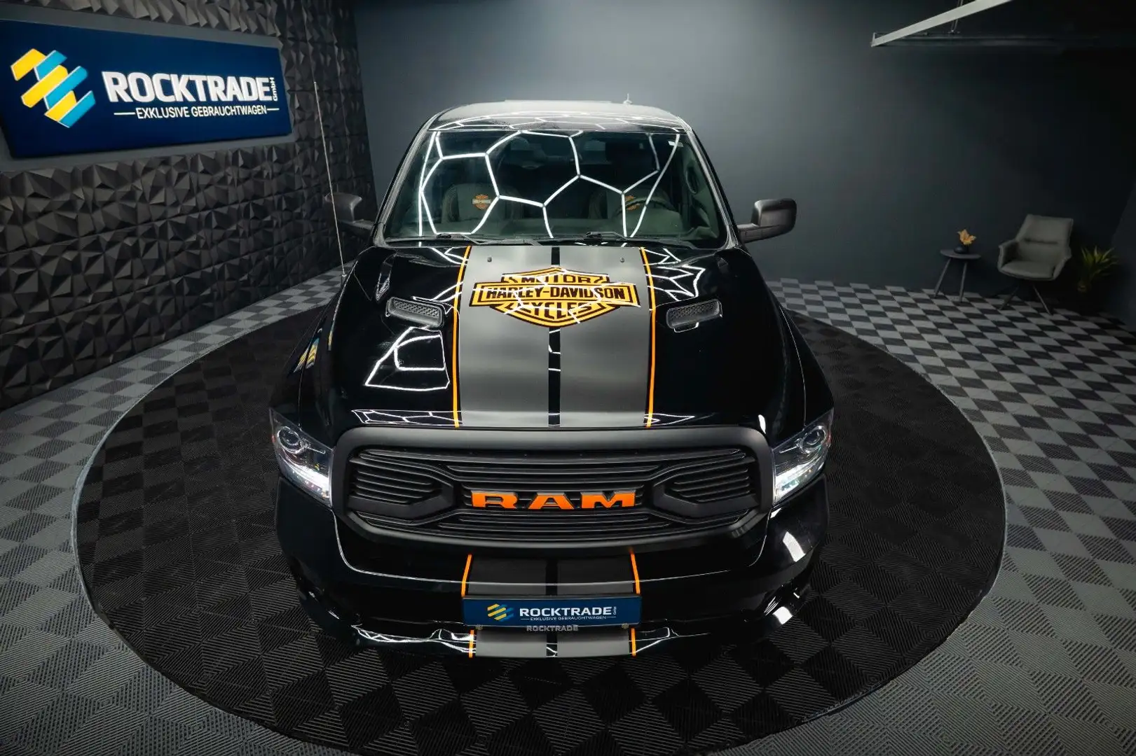 Dodge RAM 5.7 V8 HEMI 4x4 OFFROAD Harley Davidson 19% Noir - 2