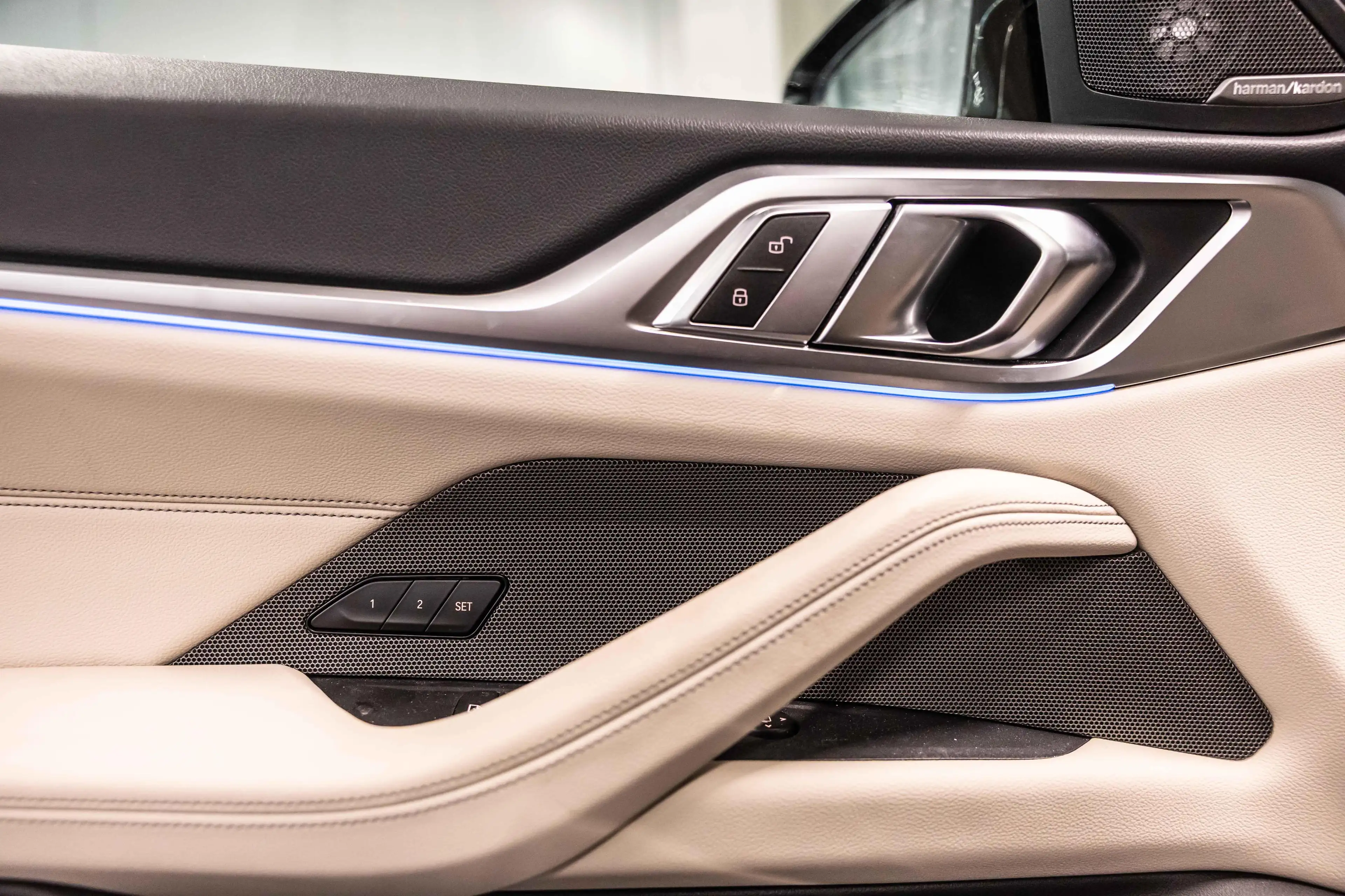 BMW i4 M50 Gran Coupé — photo 12
