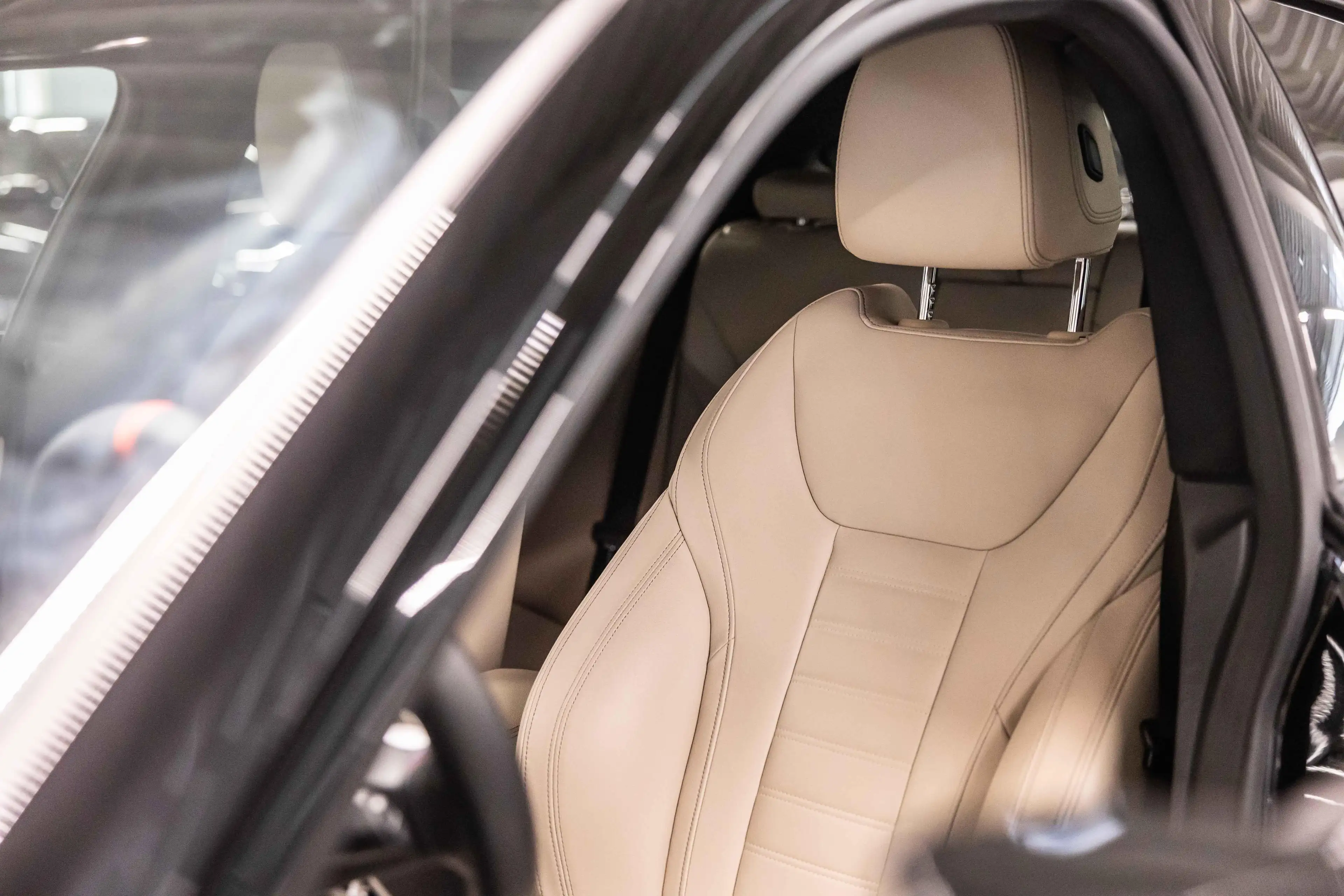 BMW i4 M50 Gran Coupé — photo 15
