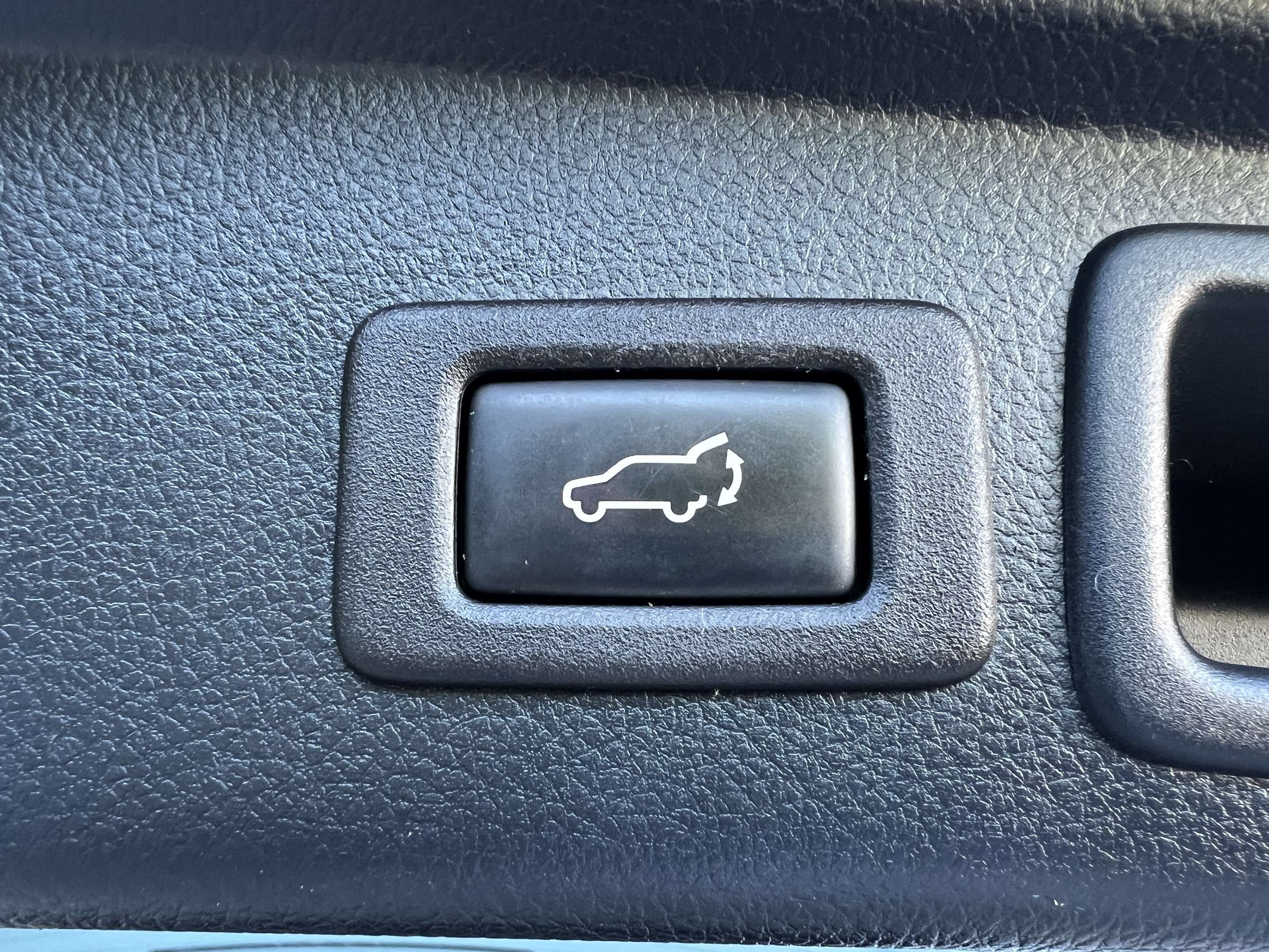 2017 Subaru Forester 2.0XT Limited w/Tech Pkg thumb 11