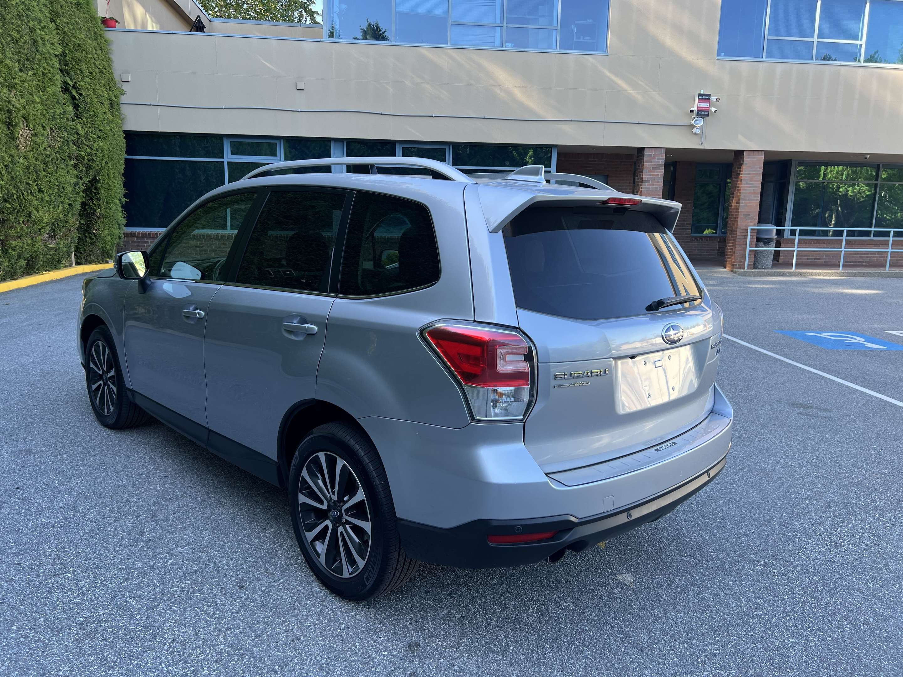 2017 Subaru Forester 2.0XT Limited w/Tech Pkg alt 5