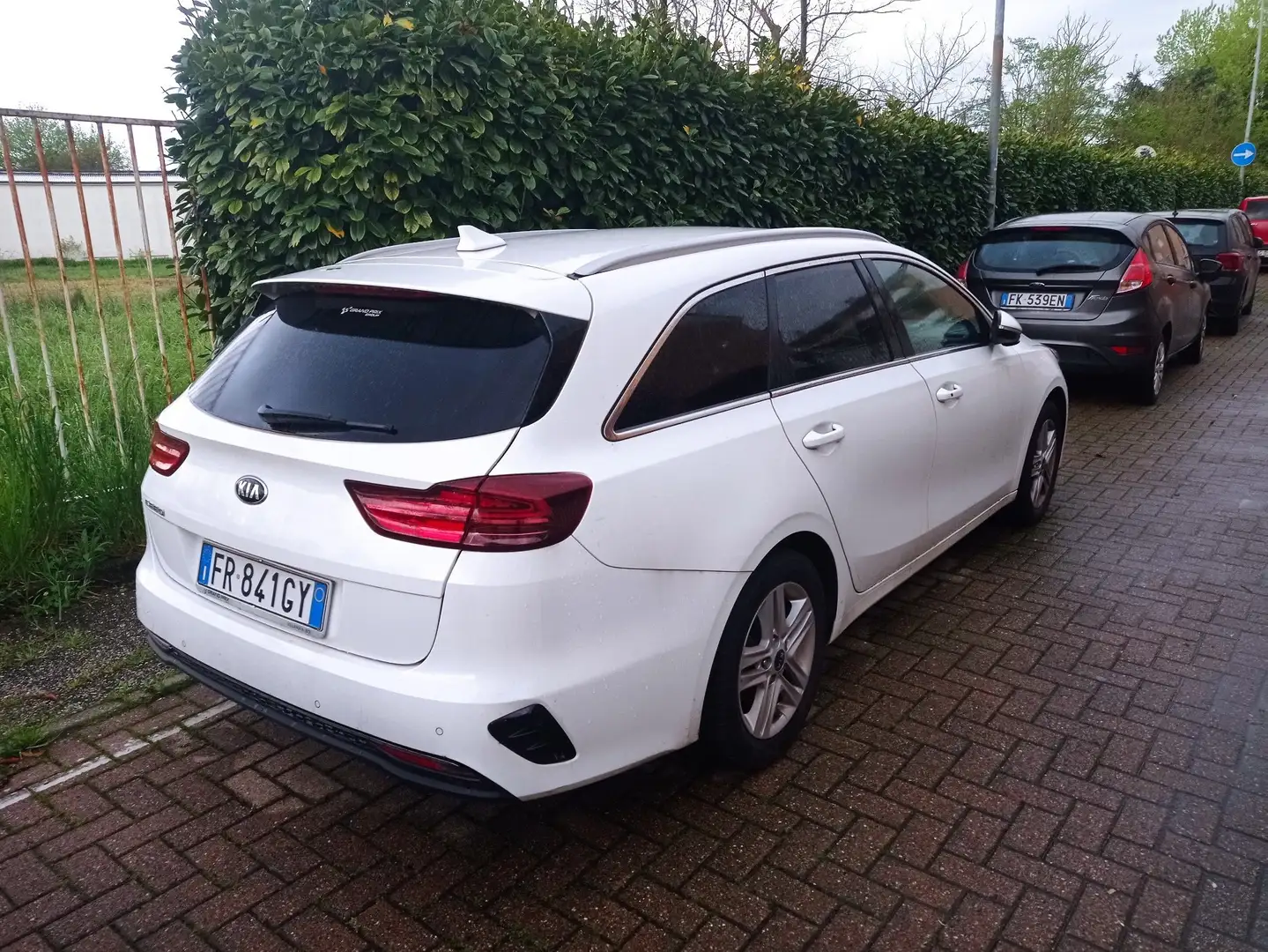 Kia Ceed / cee'd SW 1.4 mpi Business Class eco gpl 96cv Fehér - 2