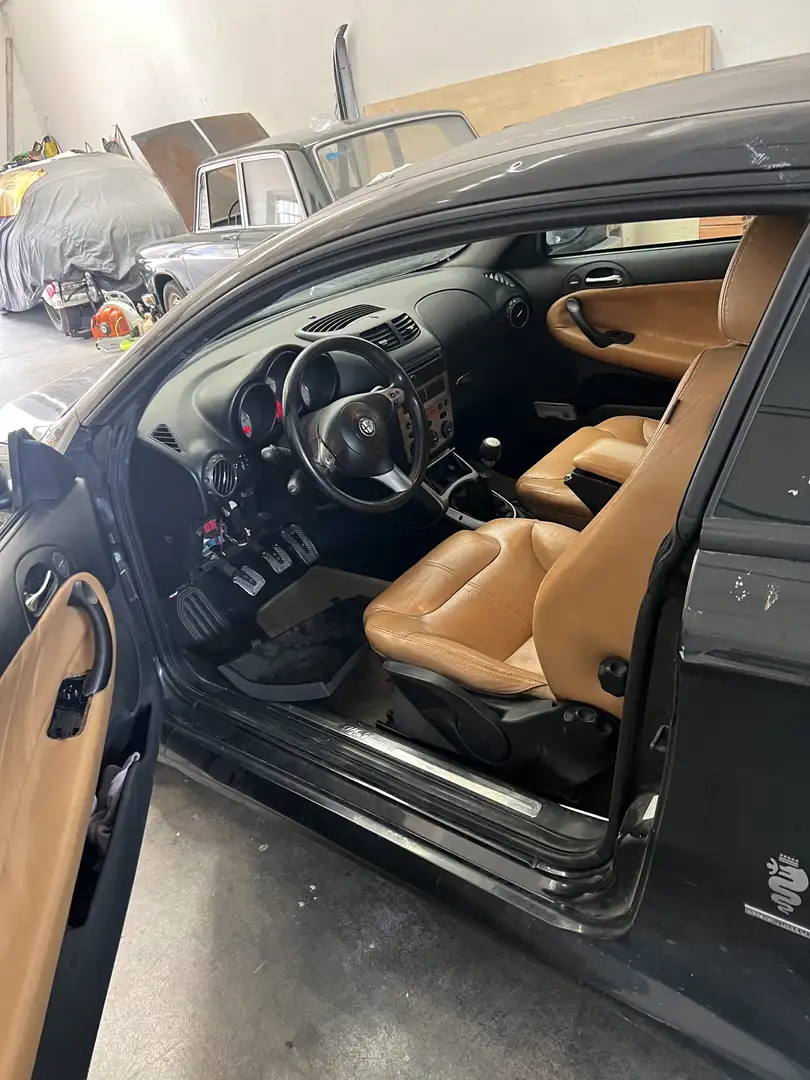Alfa Romeo GT 1.9 jtd mjt Luxury - 1
