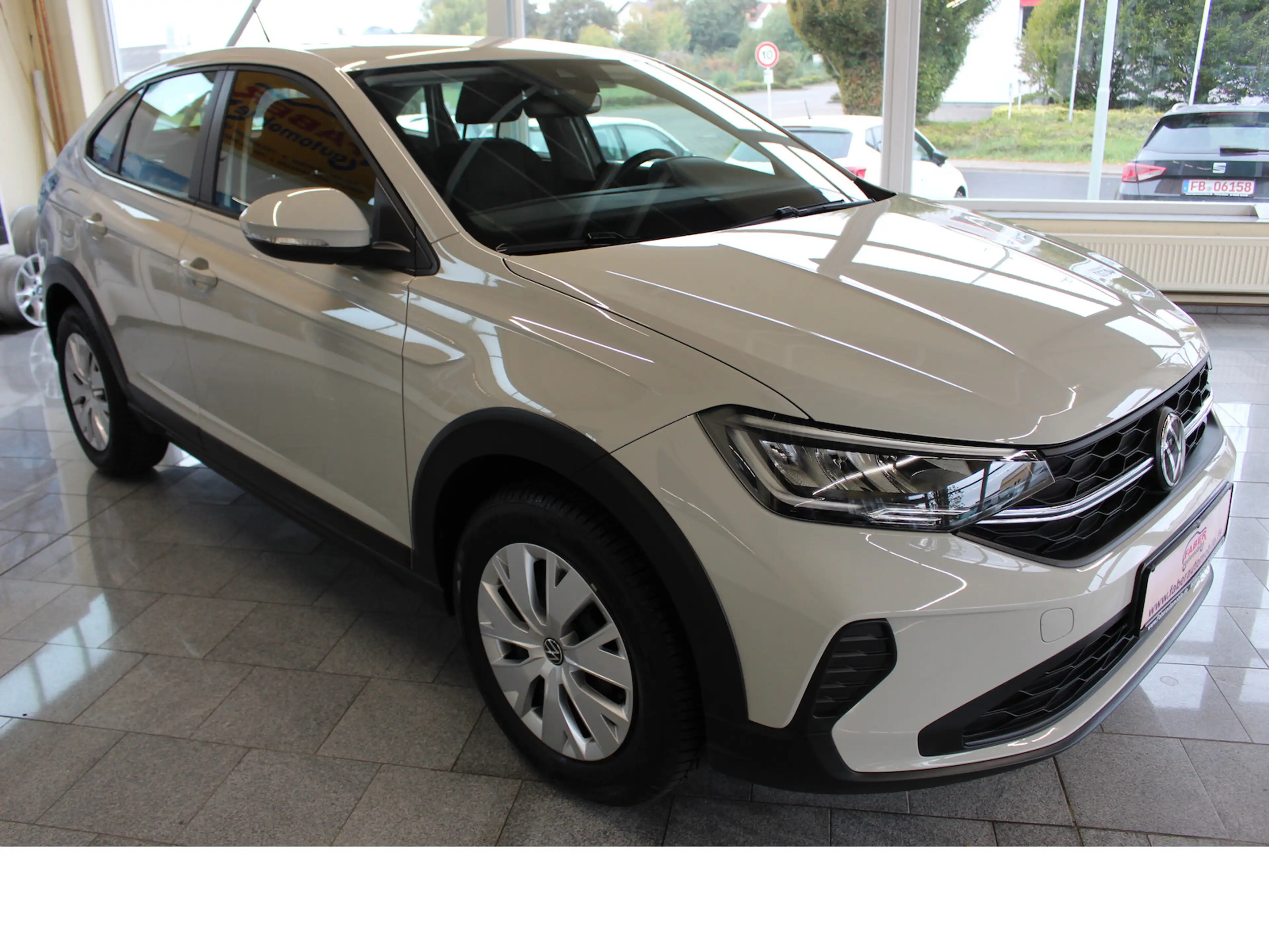 Volkswagen Taigo 1.0 TSI,Nur 21675 KM,Top-Zustand — photo 3