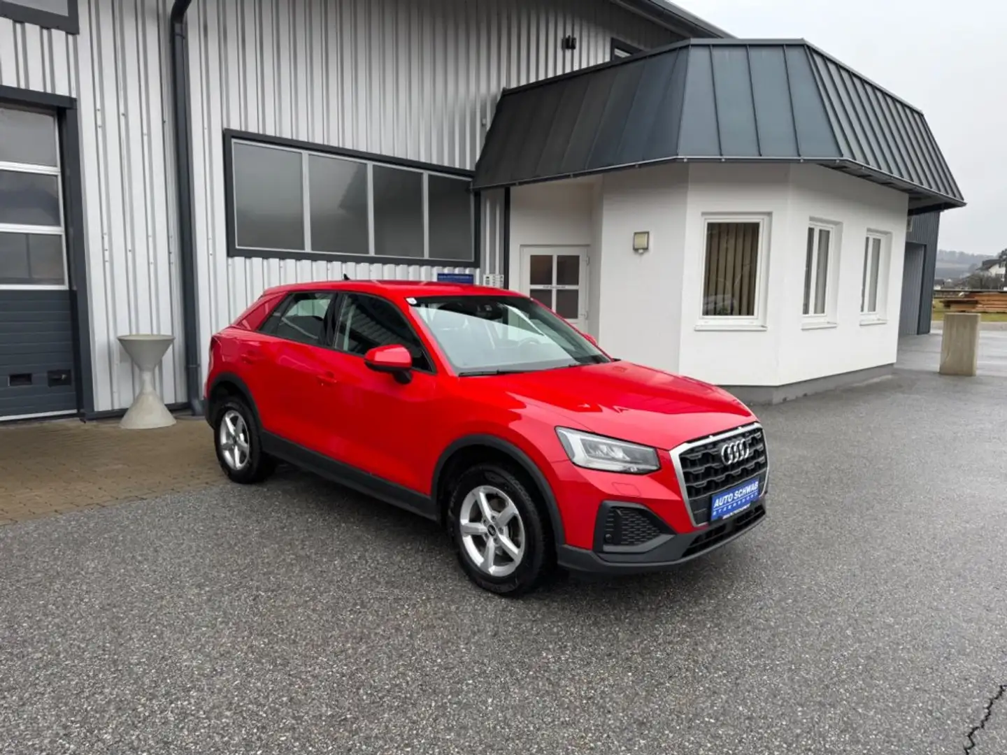 Audi Q2 2.0 TDI *PDC, Rückfahkamera* Rot - 1