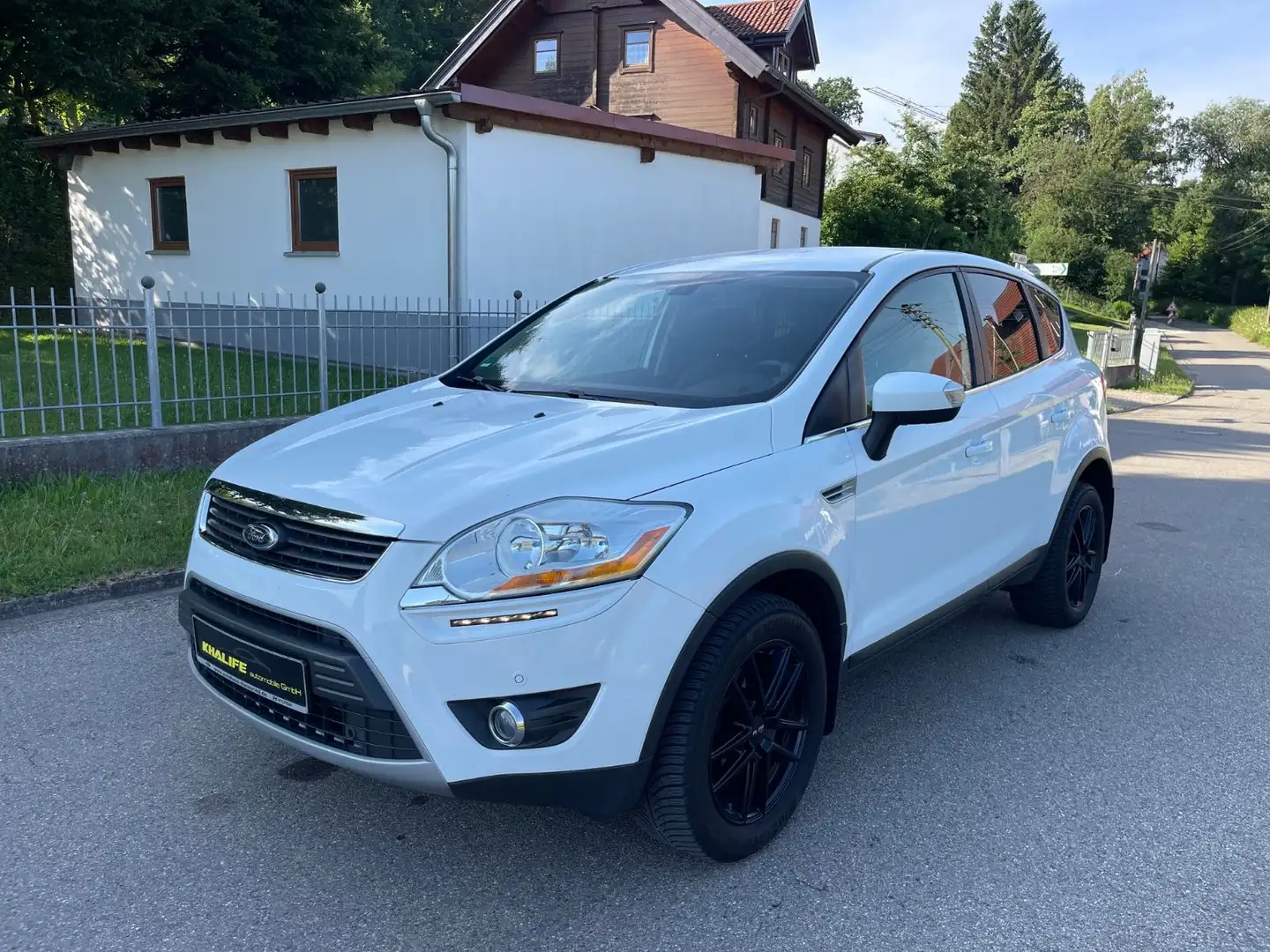 Ford Kuga Titanium Weiß - 1