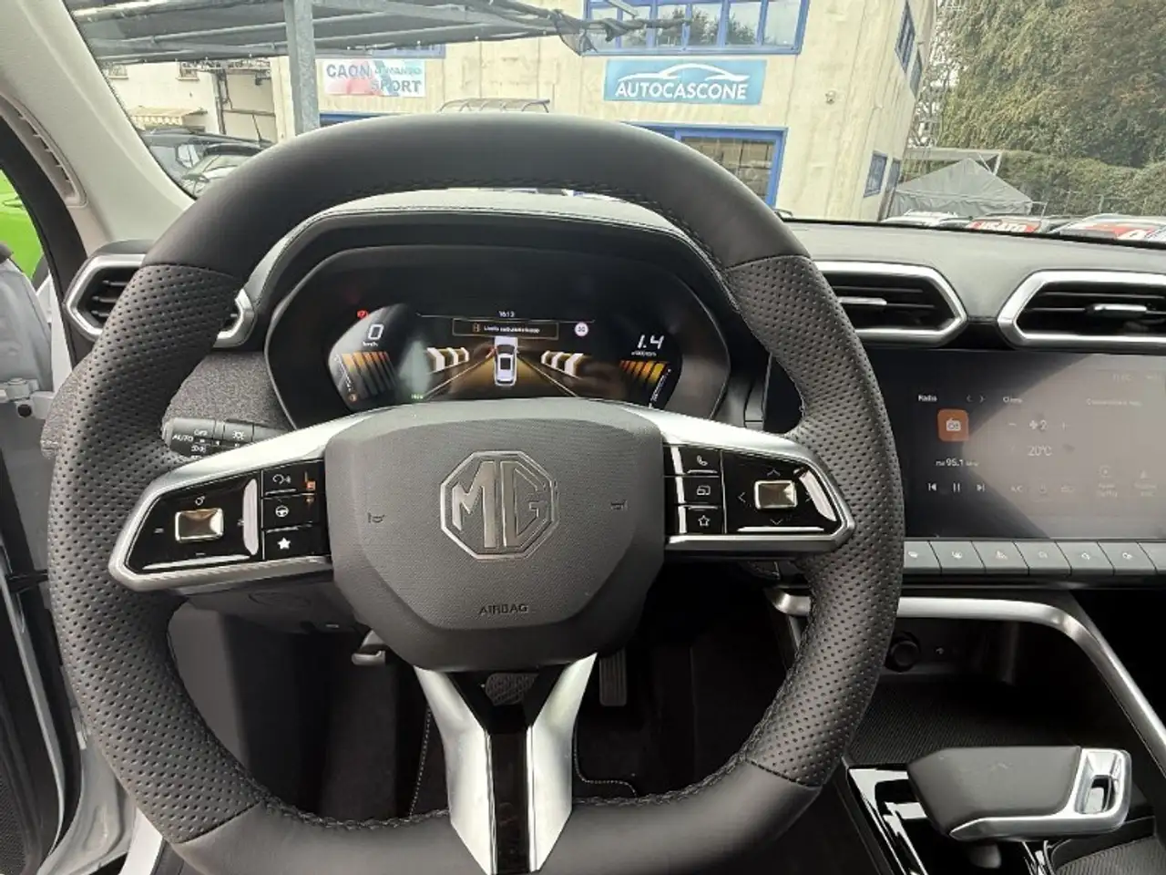 MG ZS