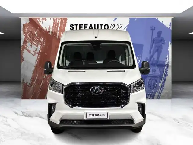 Maxus Deliver 9 view 4