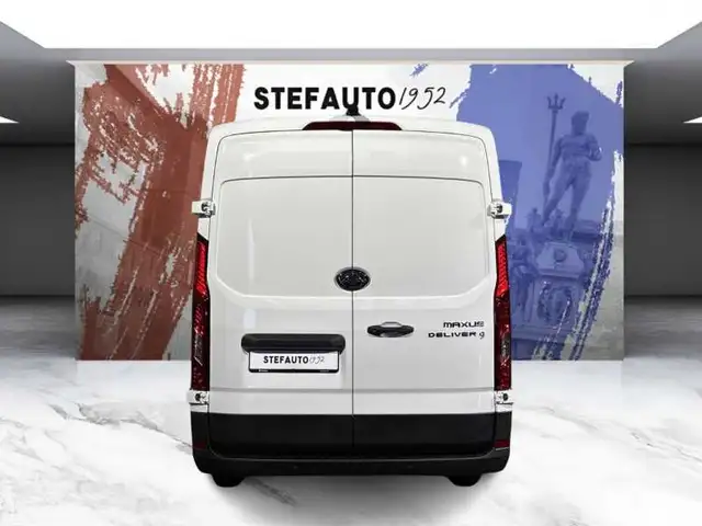 Maxus Deliver 9 view 6