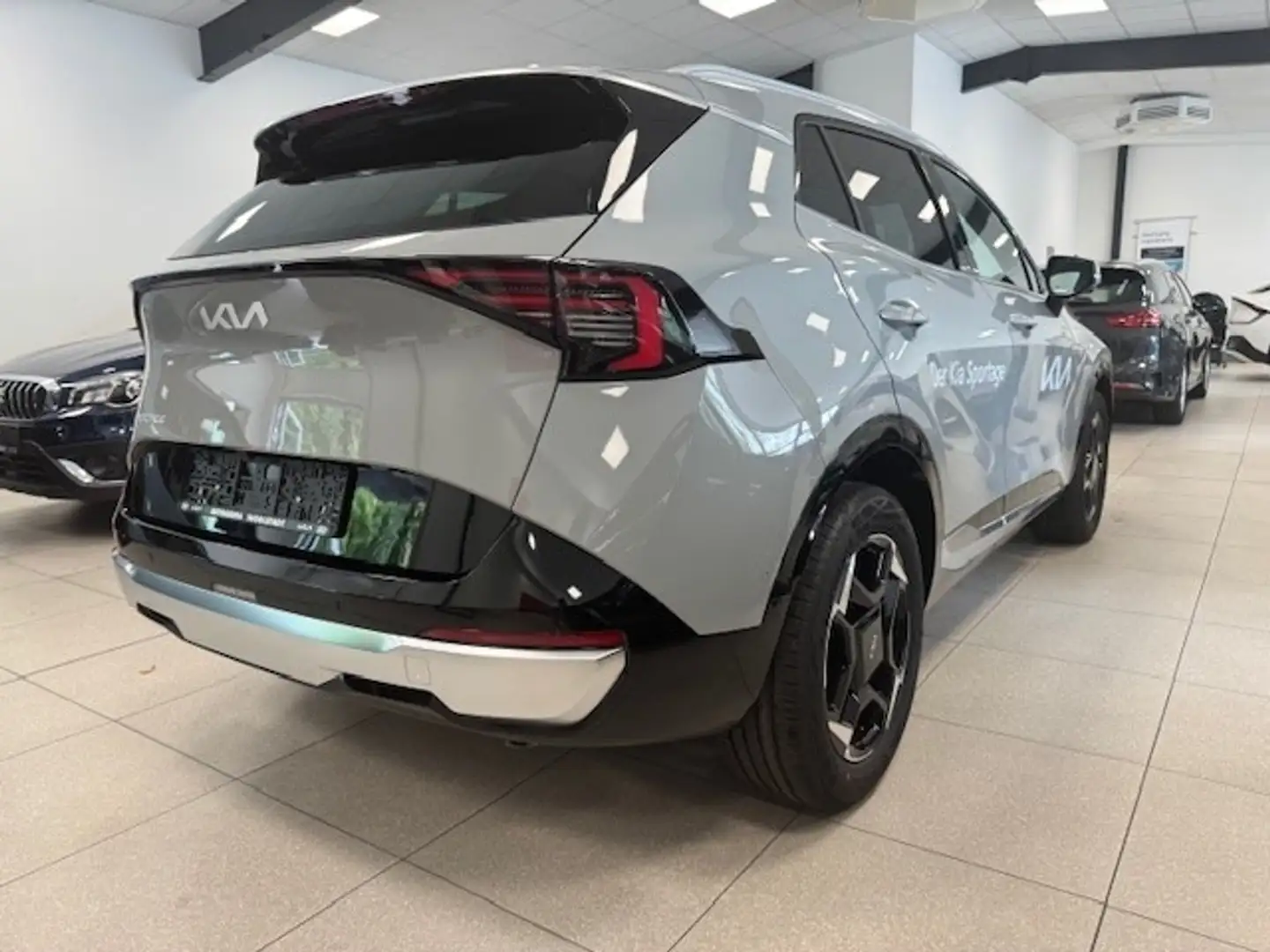 Kia Sportage 1.6 CRDi Spirit FACELIFT+HEADUP+SOFORT! Сірий - 2