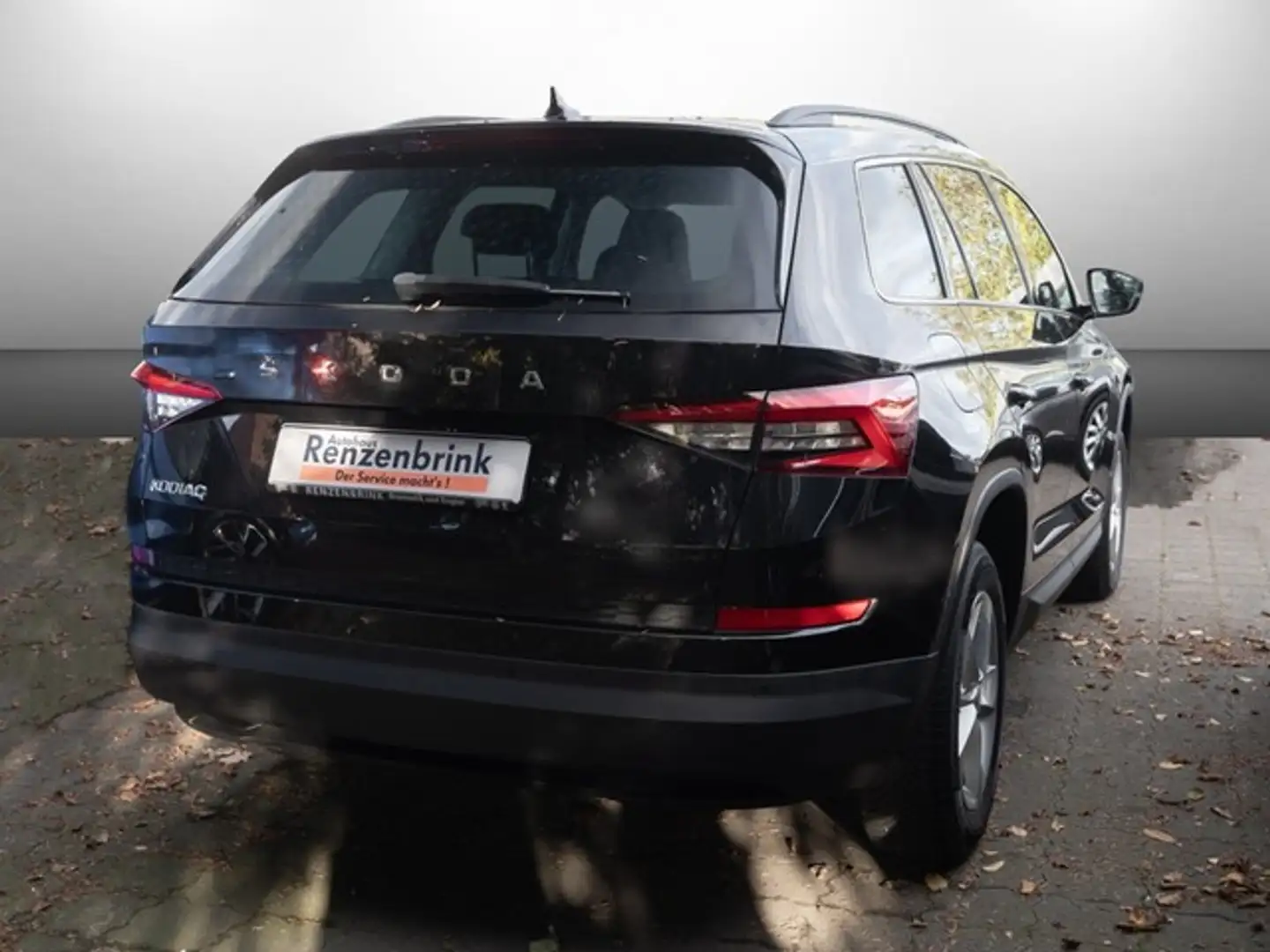 Skoda Kodiaq 1.5 TSI Ambition NAVI+RFK+SHZ+17" Schwarz - 2