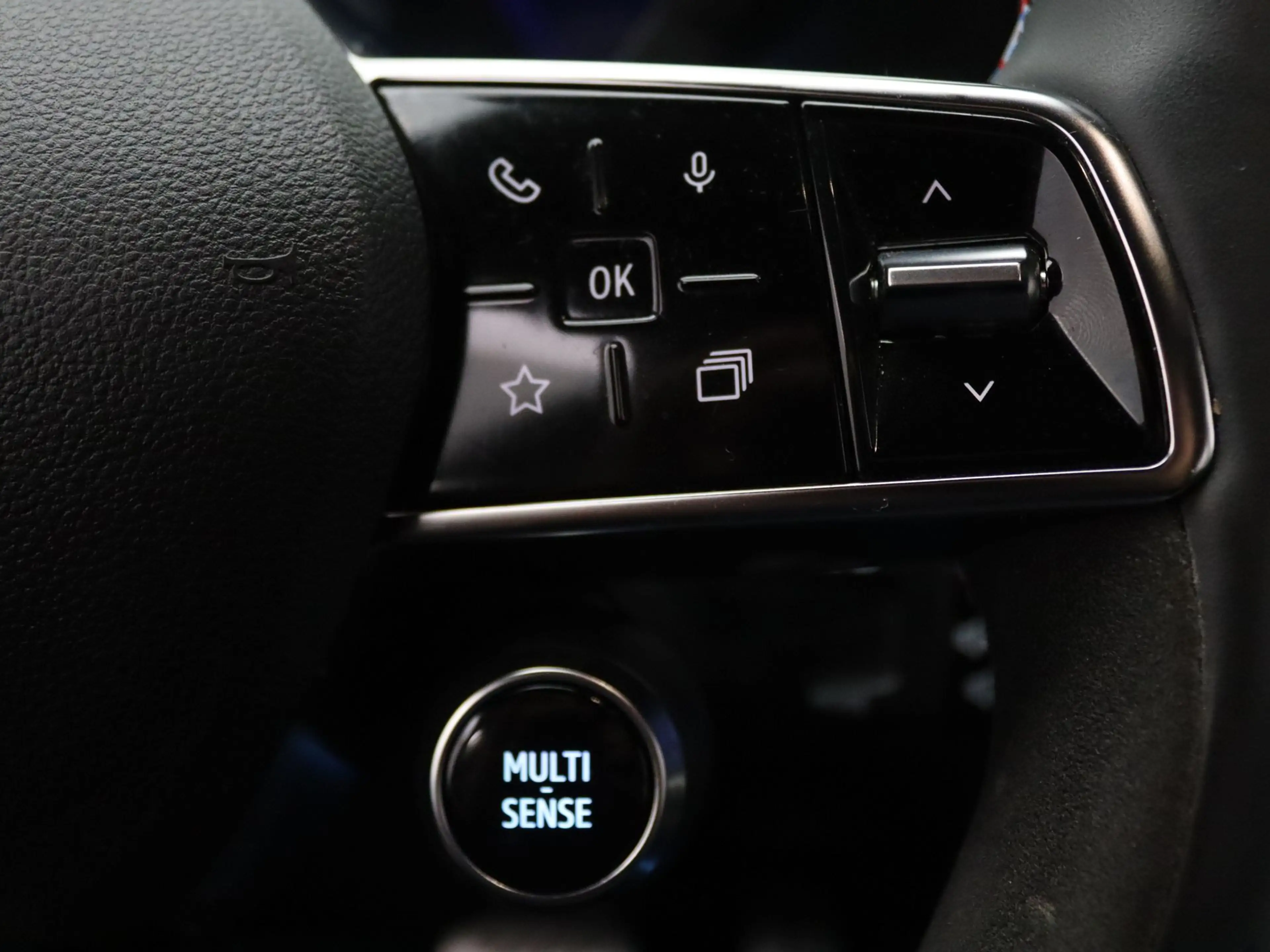 Renault Scenic E-Tech EV87 long range esprit Alpine Apple Carplay — photo 16