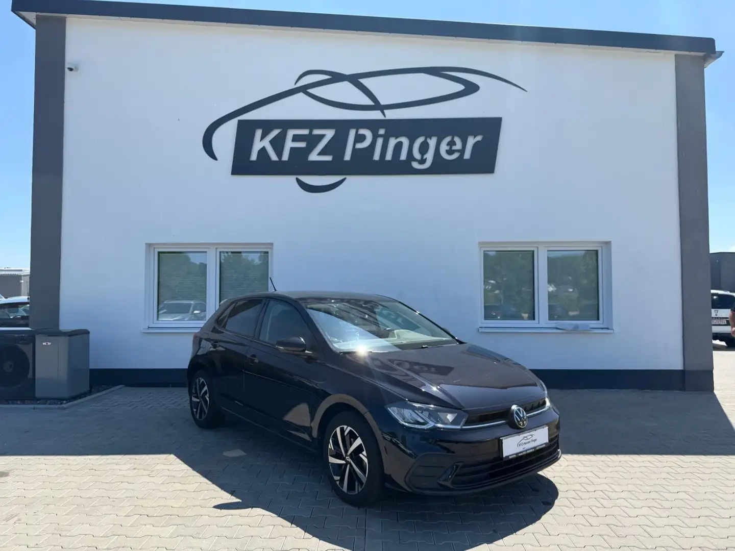 Volkswagen Polo VI Life Zwart - 1