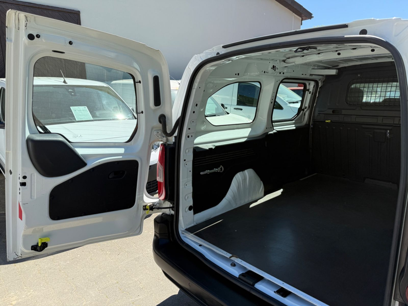 Citroen Berlingo Kasten XL/L2 3-Sitzer 1.Hd/Hu/Insp Neu — photo 14