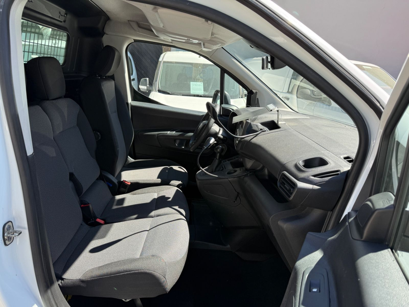 Citroen Berlingo Kasten XL/L2 3-Sitzer 1.Hd/Hu/Insp Neu — photo 8
