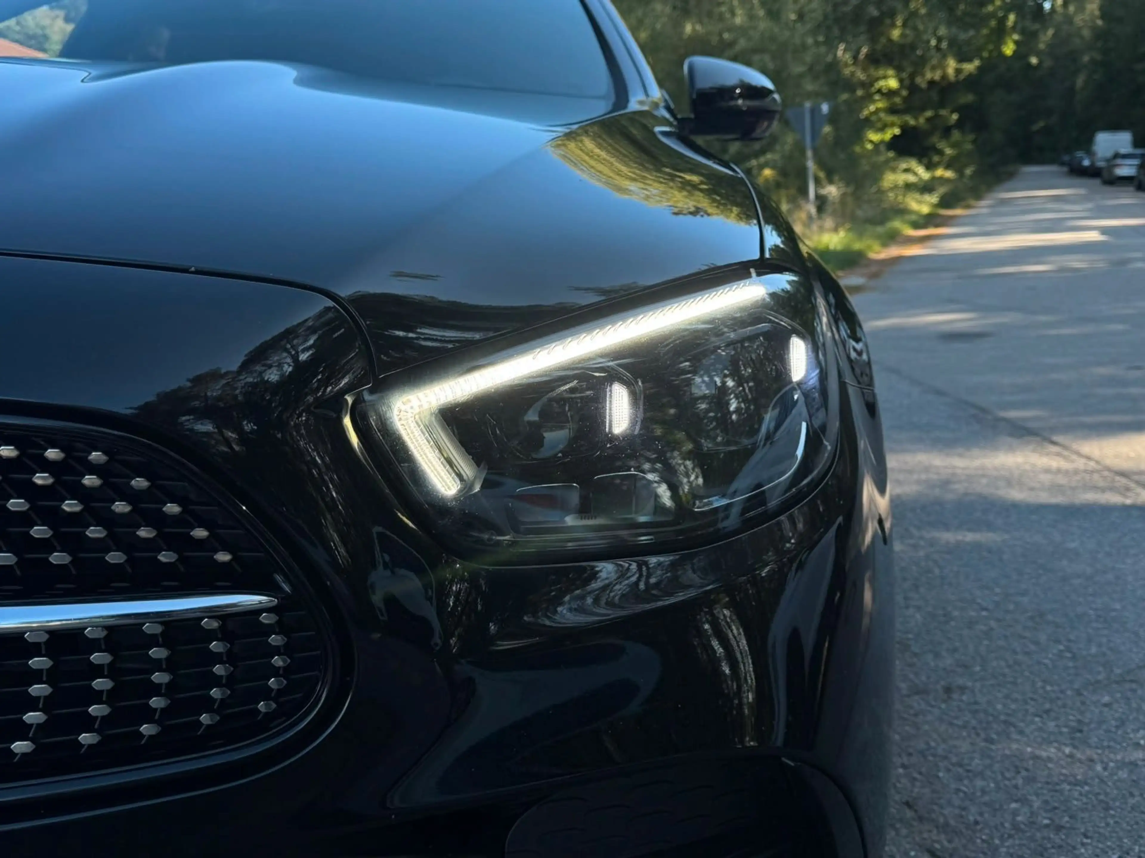 Mercedes-Benz E 400 E400d 4M AMG ACC BURMESTER 360 MEM MULTIBEAM AHK — photo 3