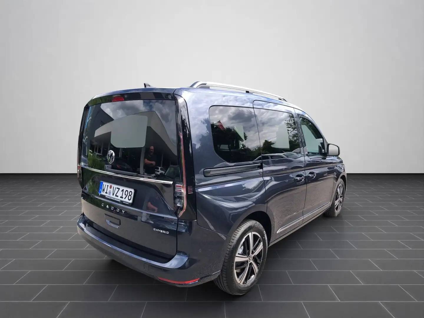 Volkswagen Caddy Style 5-Sitzer 1.5 eHybrid 85 kW 19,7 kWh Blauw - 2