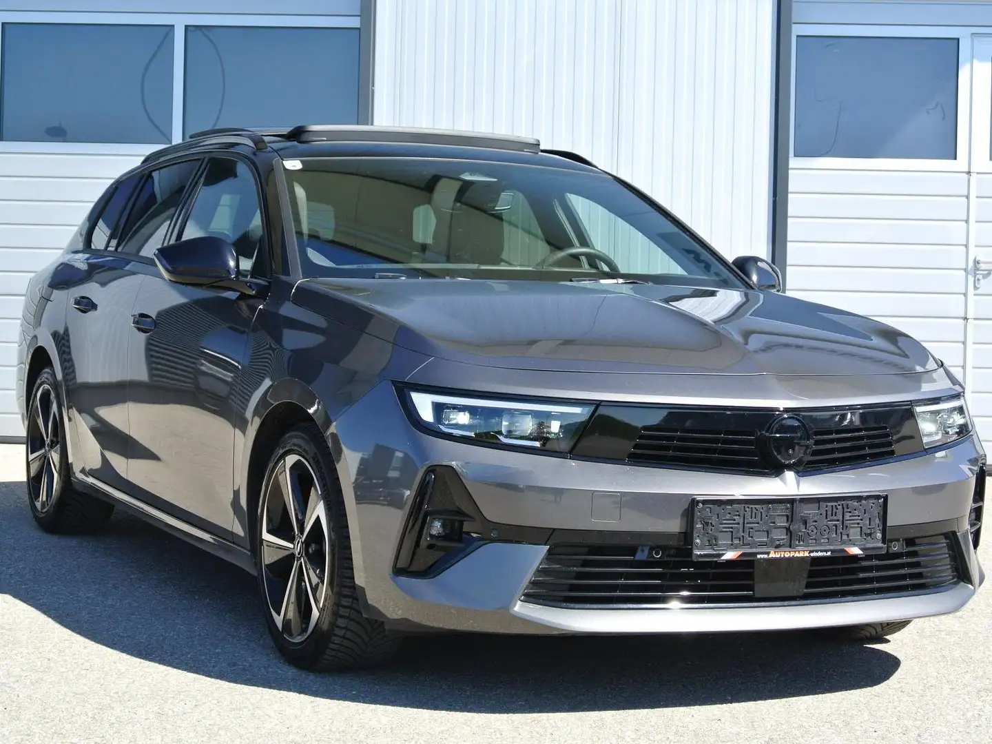 Opel Astra SportsTourer 1.2 Turbo Aut. *GS-Line * PANO*LED - 1