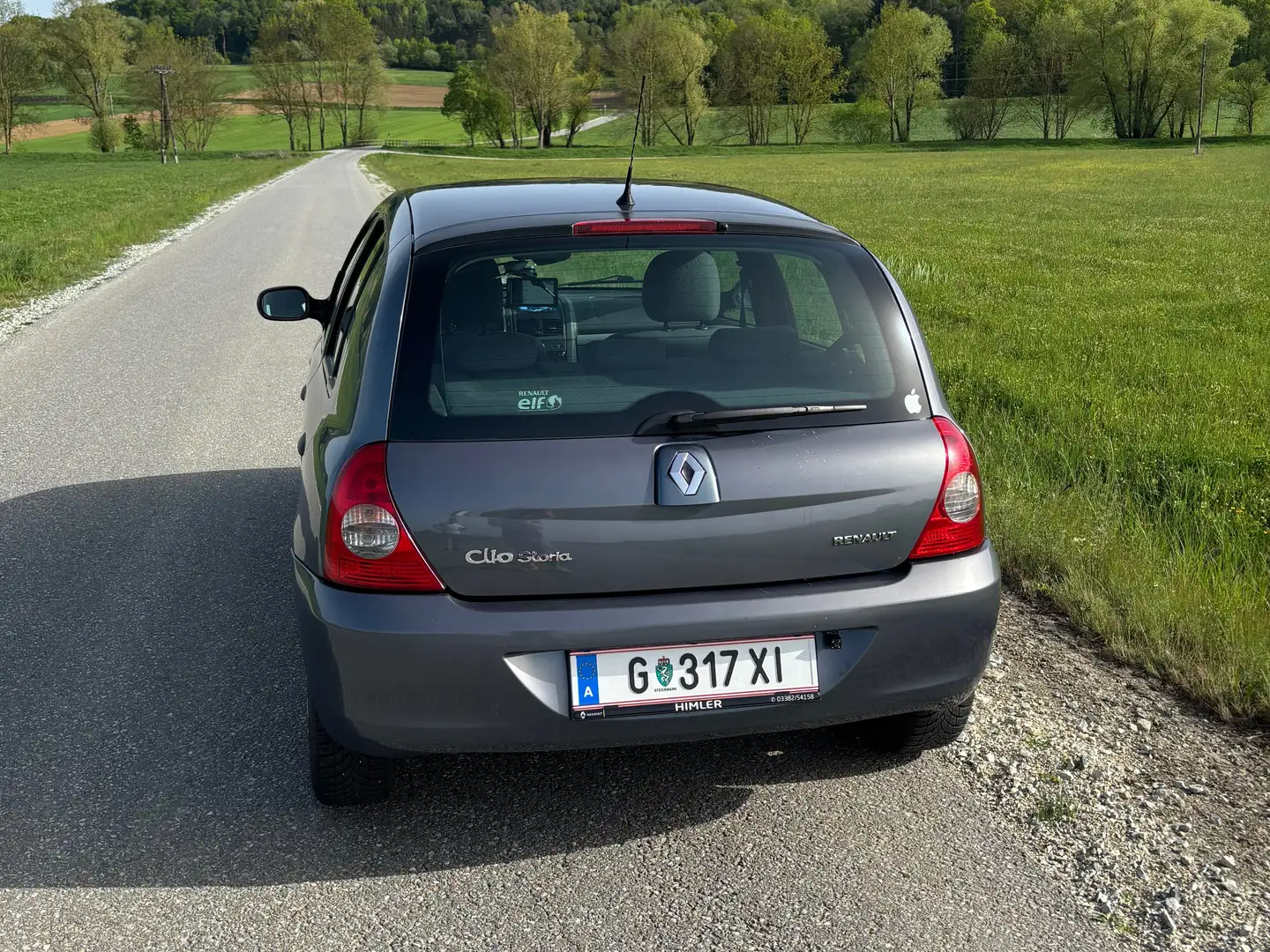 Renault Clio Storia 1,2 Grau - 1
