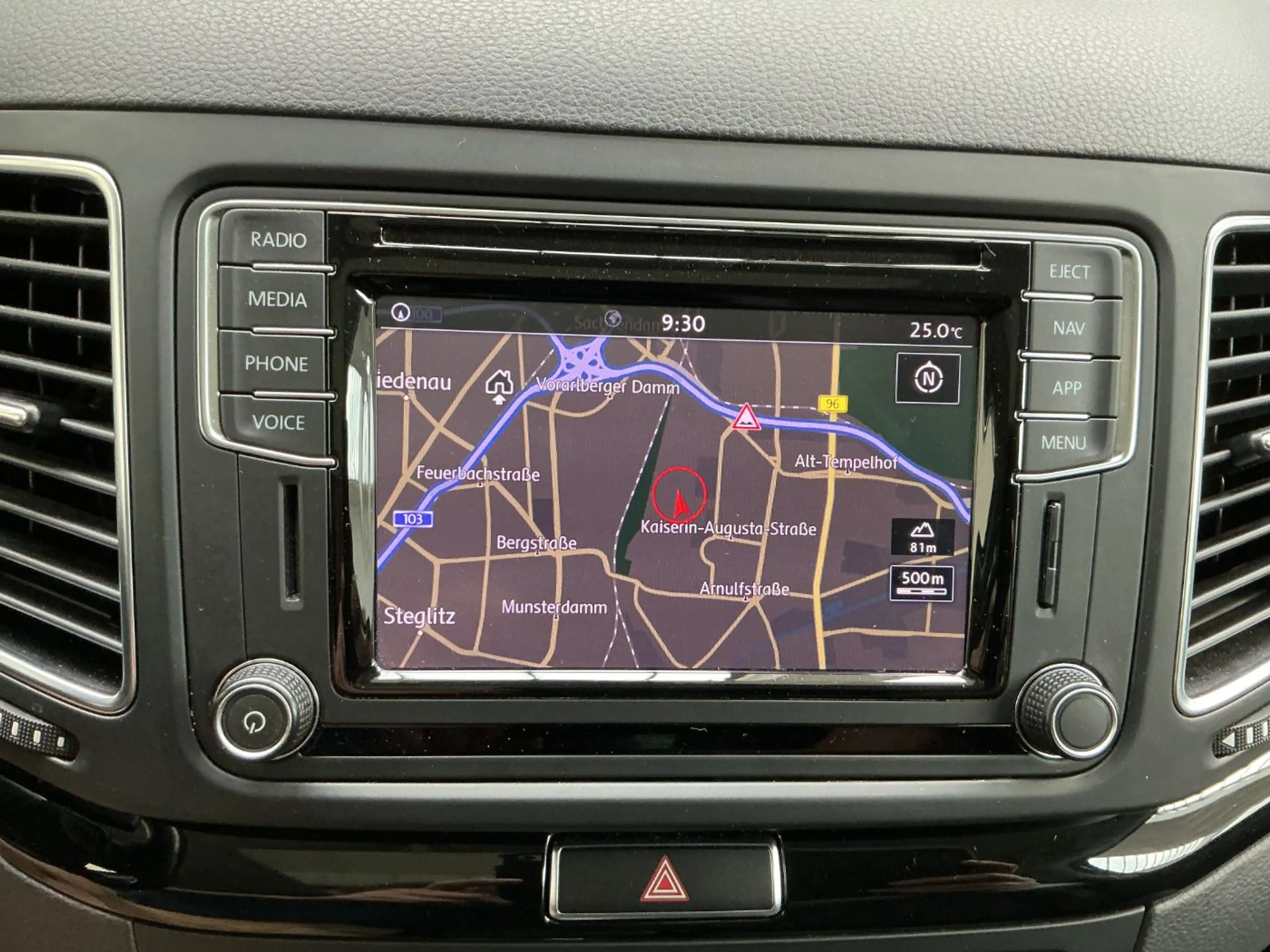 Volkswagen Sharan 2.0 TDI Kamera,PDC,Sitzheizung,CarPlay — photo 13
