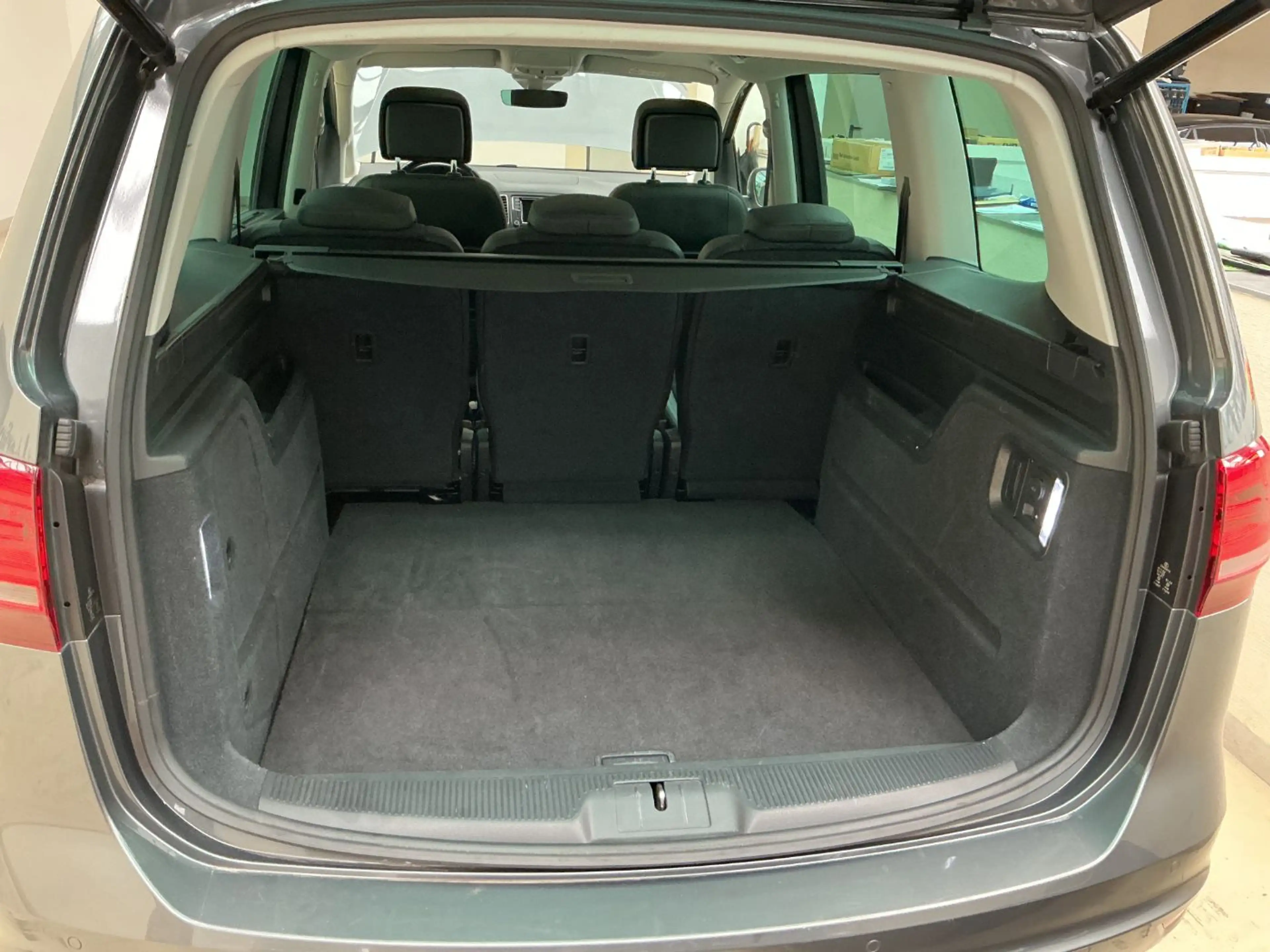 Volkswagen Sharan 2.0 TDI Kamera,PDC,Sitzheizung,CarPlay — photo 7
