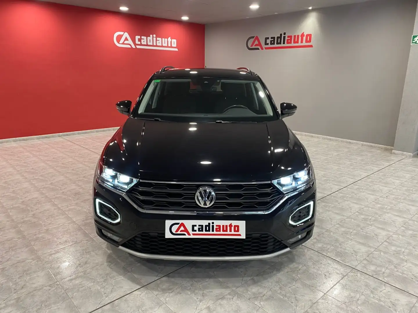 Volkswagen T-Roc 1.0 TSI Advance Style Zwart - 1